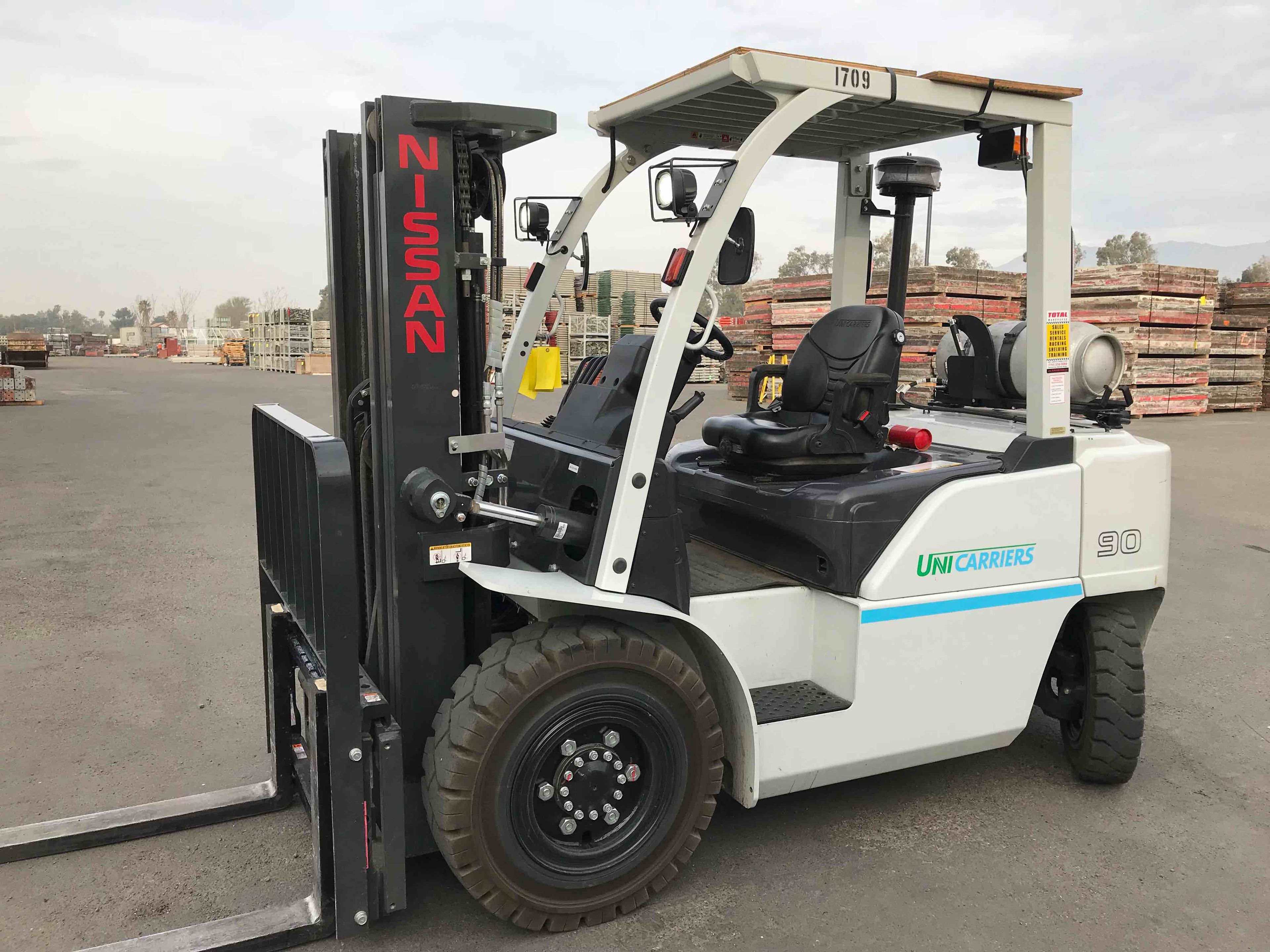 Main Image Used 2020 NISSAN PF90YLP Forklift – LPG Pneumatic, 9000 lb Capacity, 84.4” Mast, 3180 Hours – $56800.00 – Hawaii, Waipahu – View 3