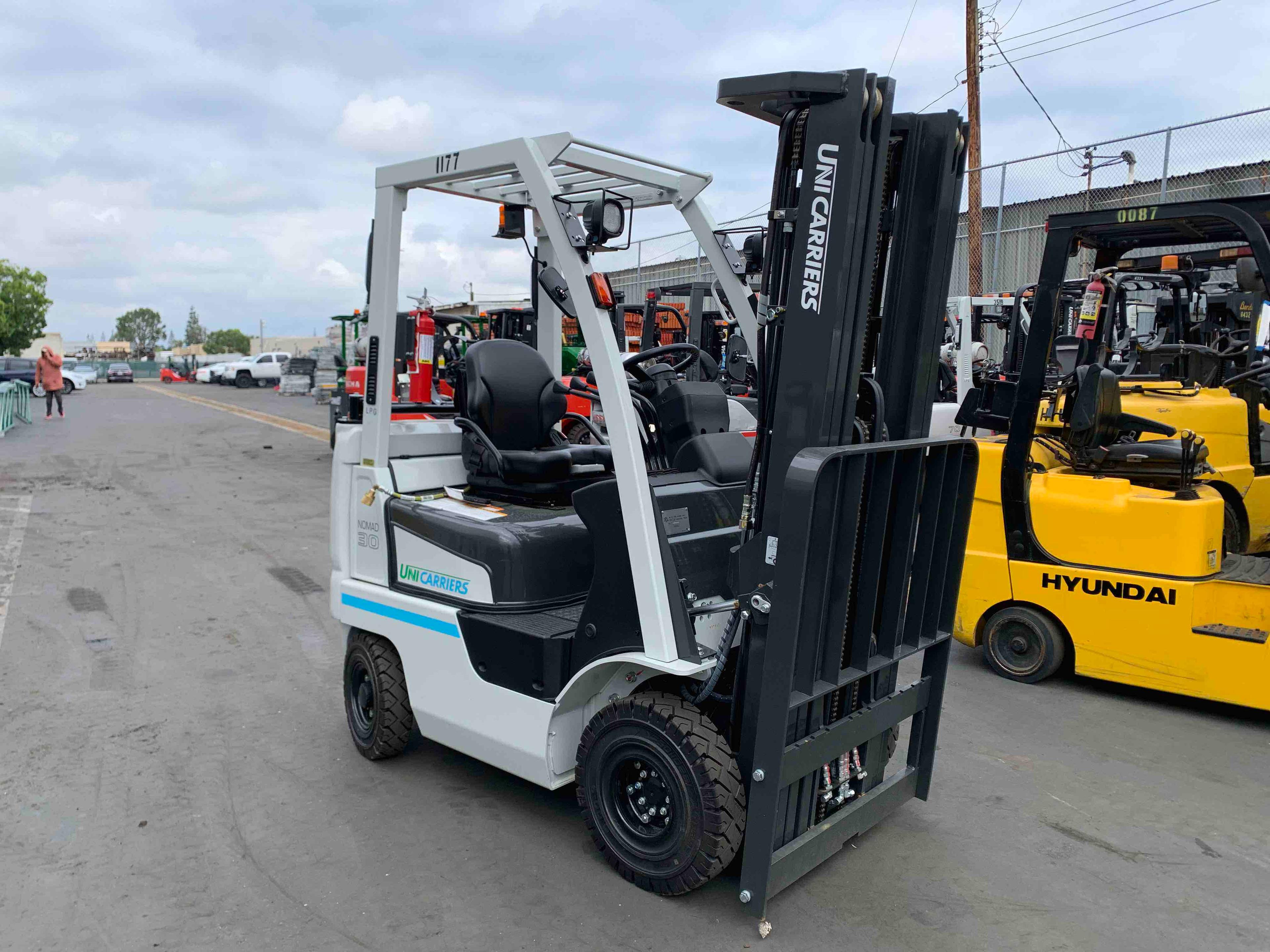 Used 2020 NISSAN AF30LP Forklift – LPG Pneumatic, 3000 lb Capacity, 83” Mast, 2344.7 Hours – $18500.00 – Anaheim  – View 2
