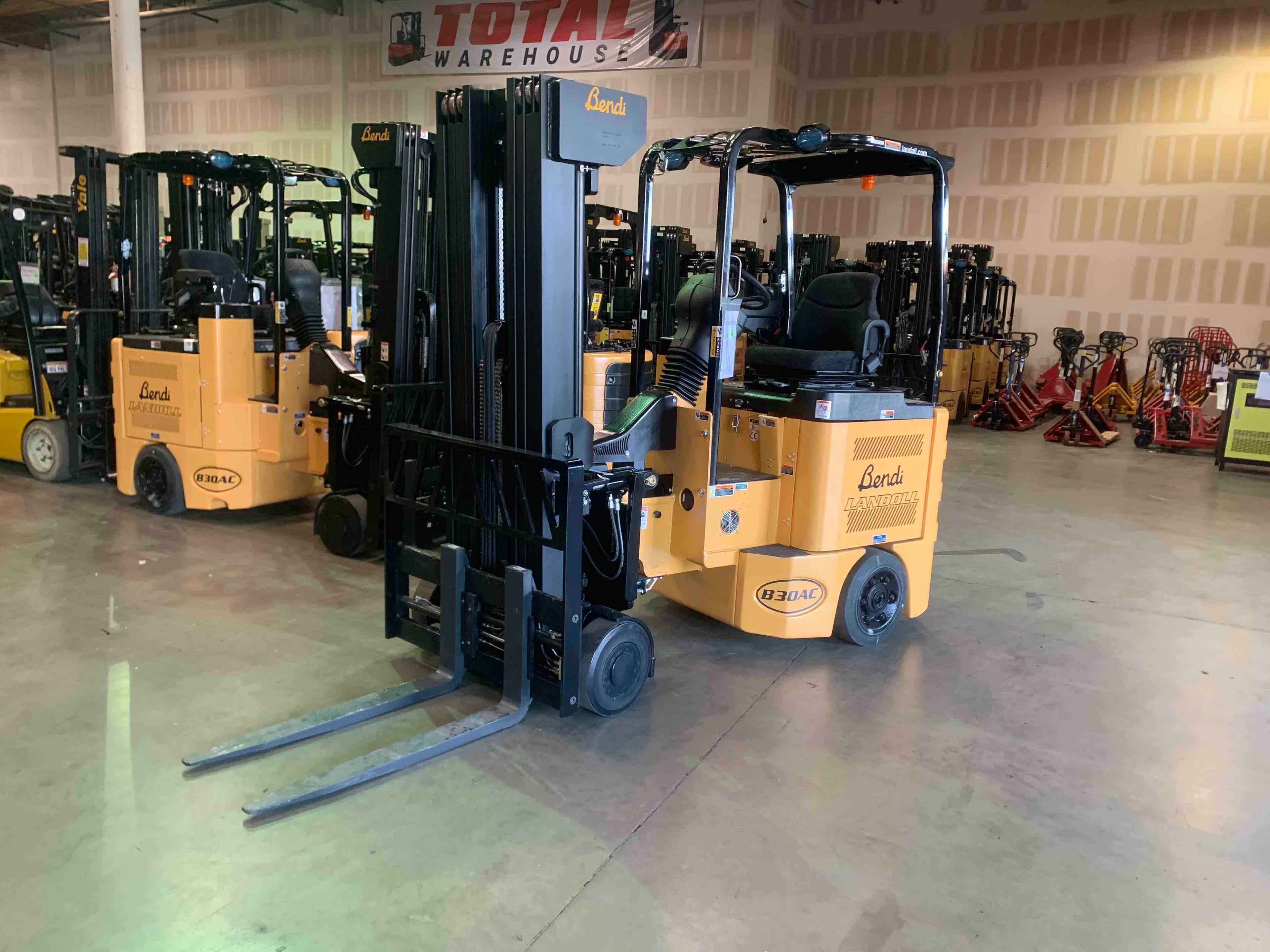 Used 2020 BENDI B30AC Forklift – VNA, 3000 lb Capacity, 89” Mast, 5197 Hours – $68225.00 – Anaheim  – View 1