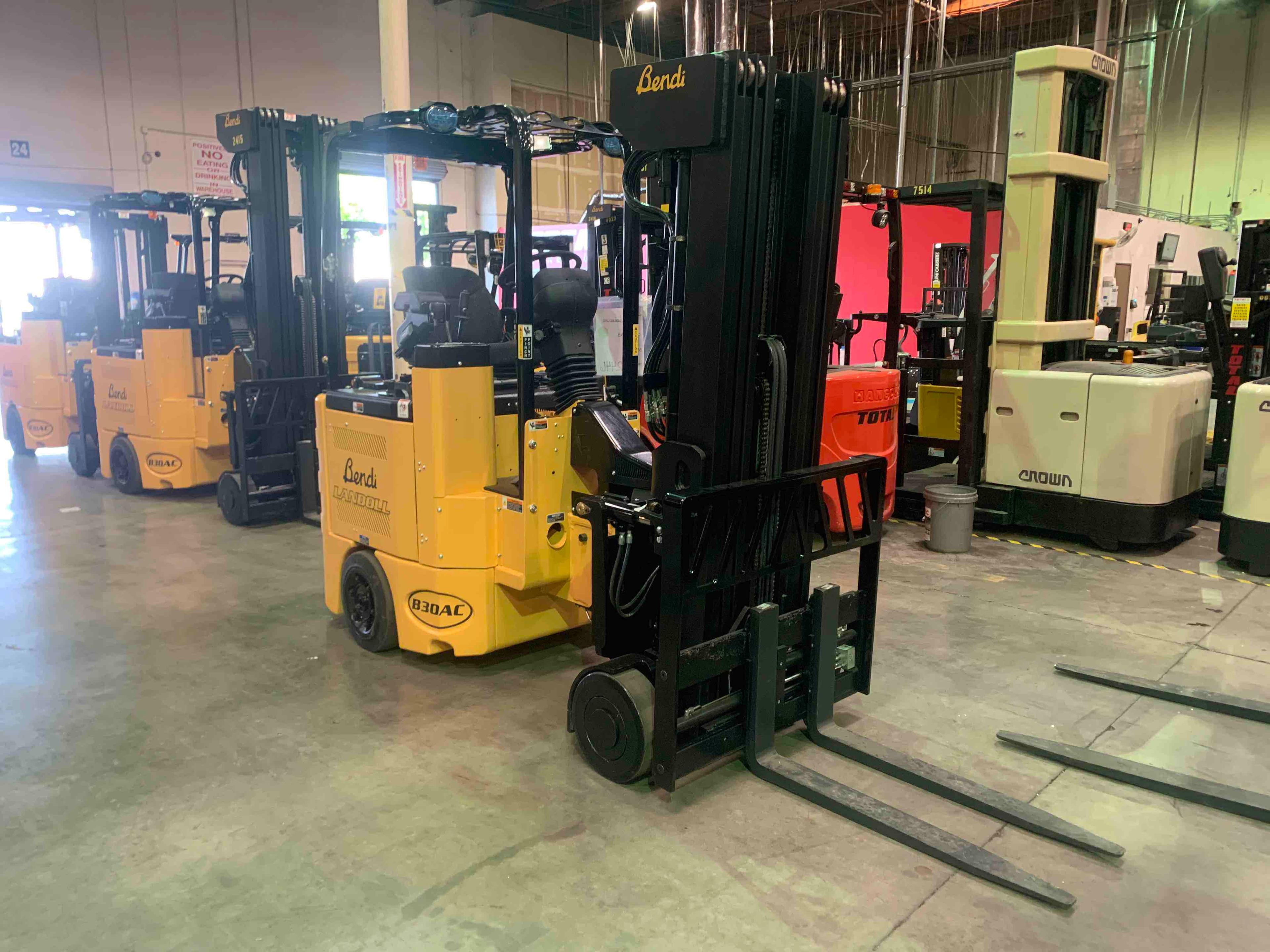 Used 2020 BENDI B30AC Forklift – VNA, 3000 lb Capacity, 89” Mast, 4922 Hours – $68225.00 – Anaheim  – View 2
