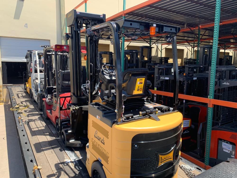 BENDI B30AC VNA forklift, 3000 capacity, 312 lift height. Serial 2604B-16075, Year 2026.