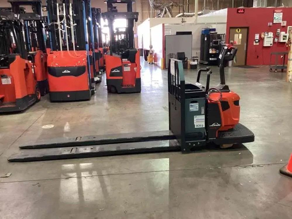 LINDE EWR40_1101-02-27X96-PS Double Rider Jack forklift, 8000 capacity, 7.75 lift height. Serial A11101L00596, Year 2024.