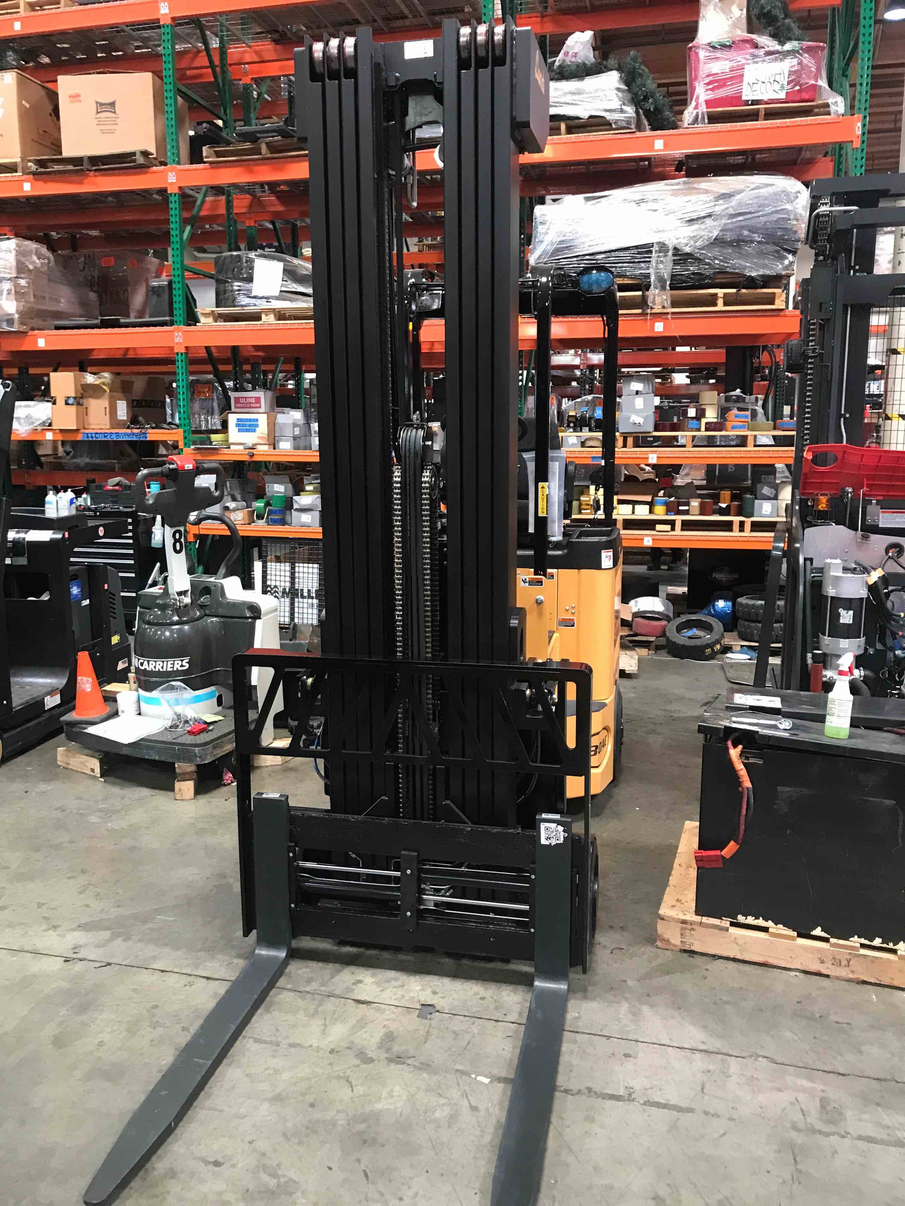 BENDI B30AC VNA forklift, 3000 capacity, 312 lift height. Serial 2107B-13252, Year 2022.