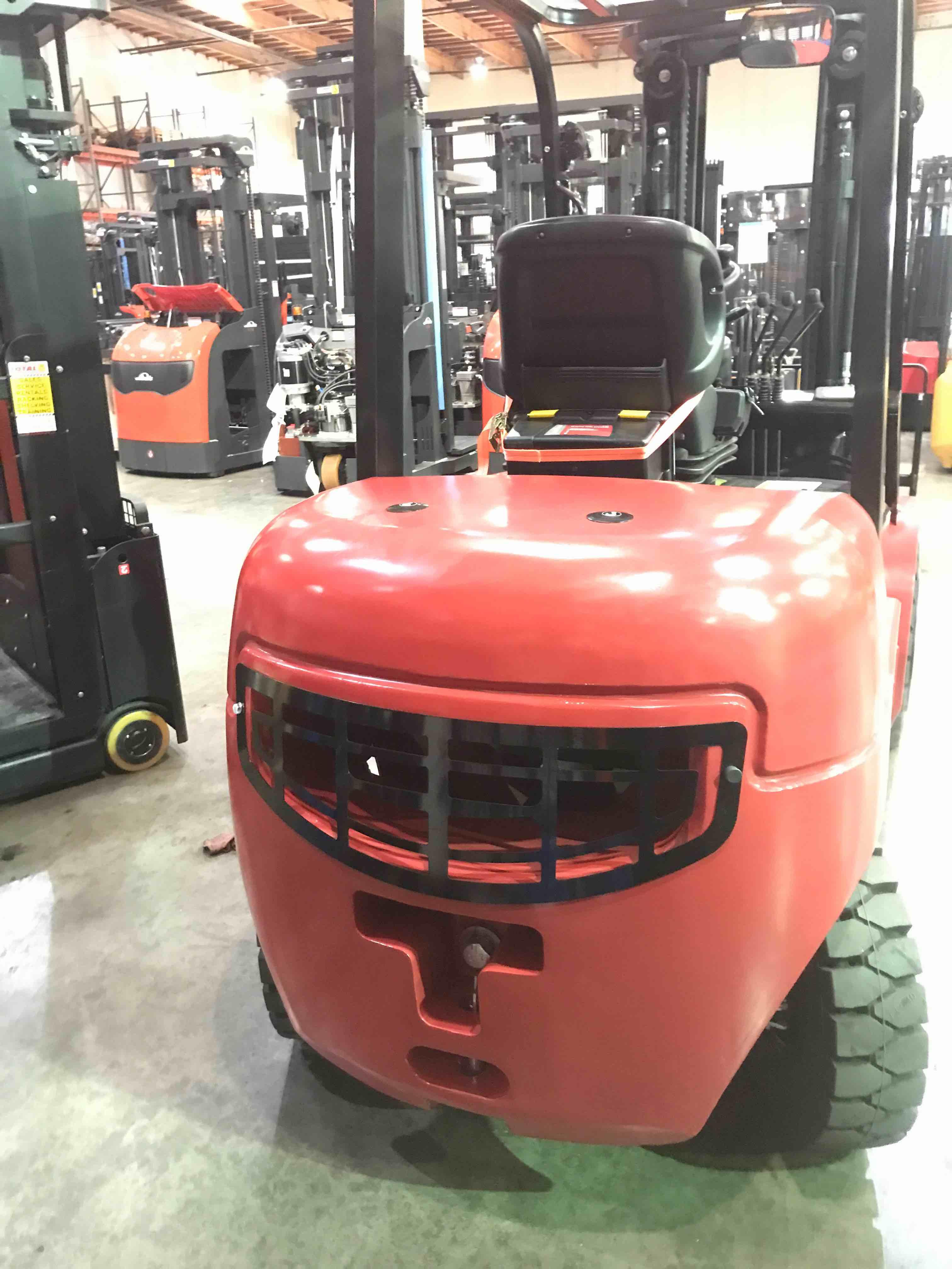 Main Image Used 2022 BIG JOE LPE-60_80V Forklift – Lithium Electric Pneumatic, 6000 lb Capacity, 86” Mast, 874 Hours – $29005.00 – Phoenix – View 2