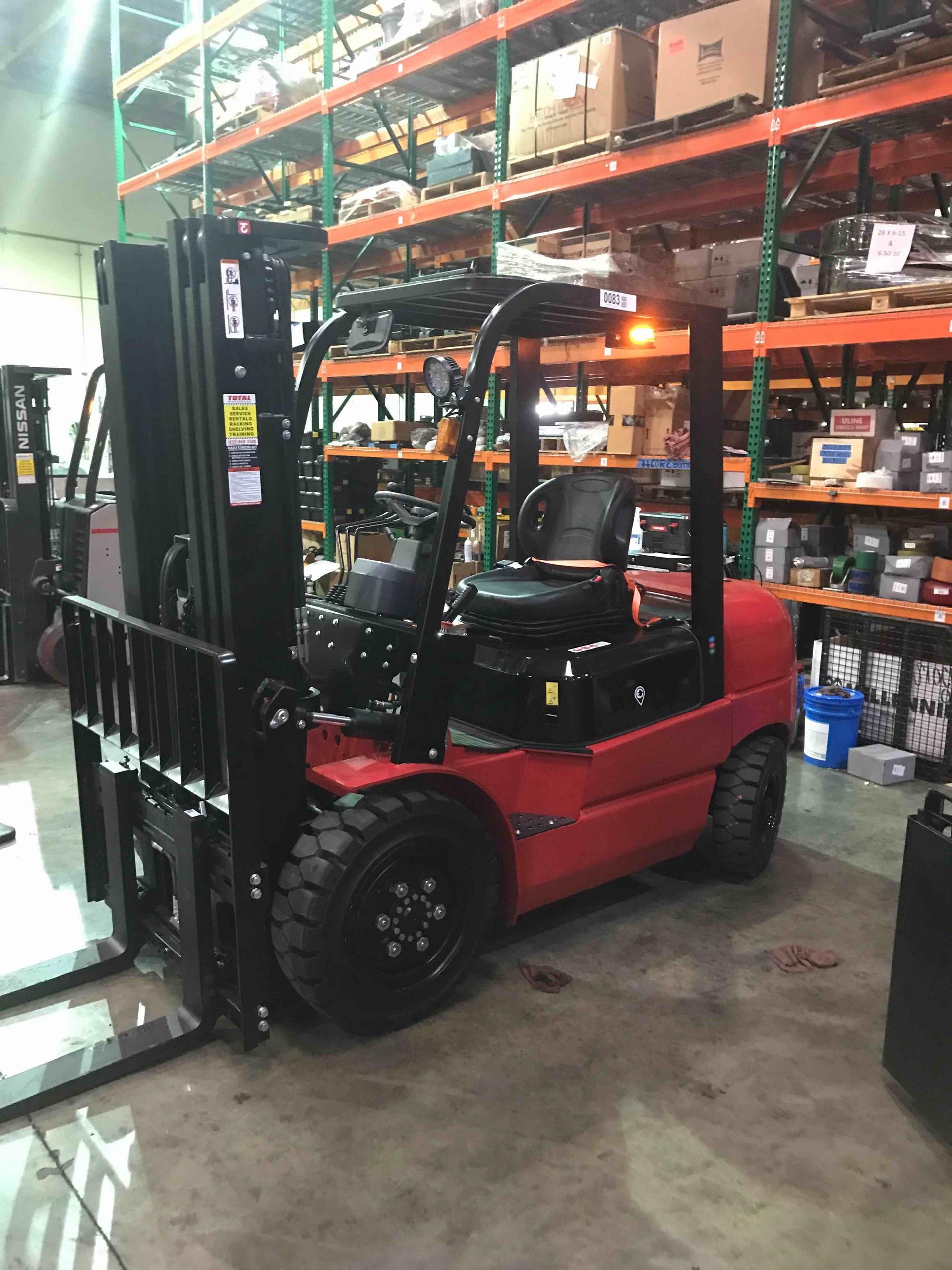 Main Image Big Joe LPE-60_80V Lithium Electric Pneumatic, photo 4 of 4