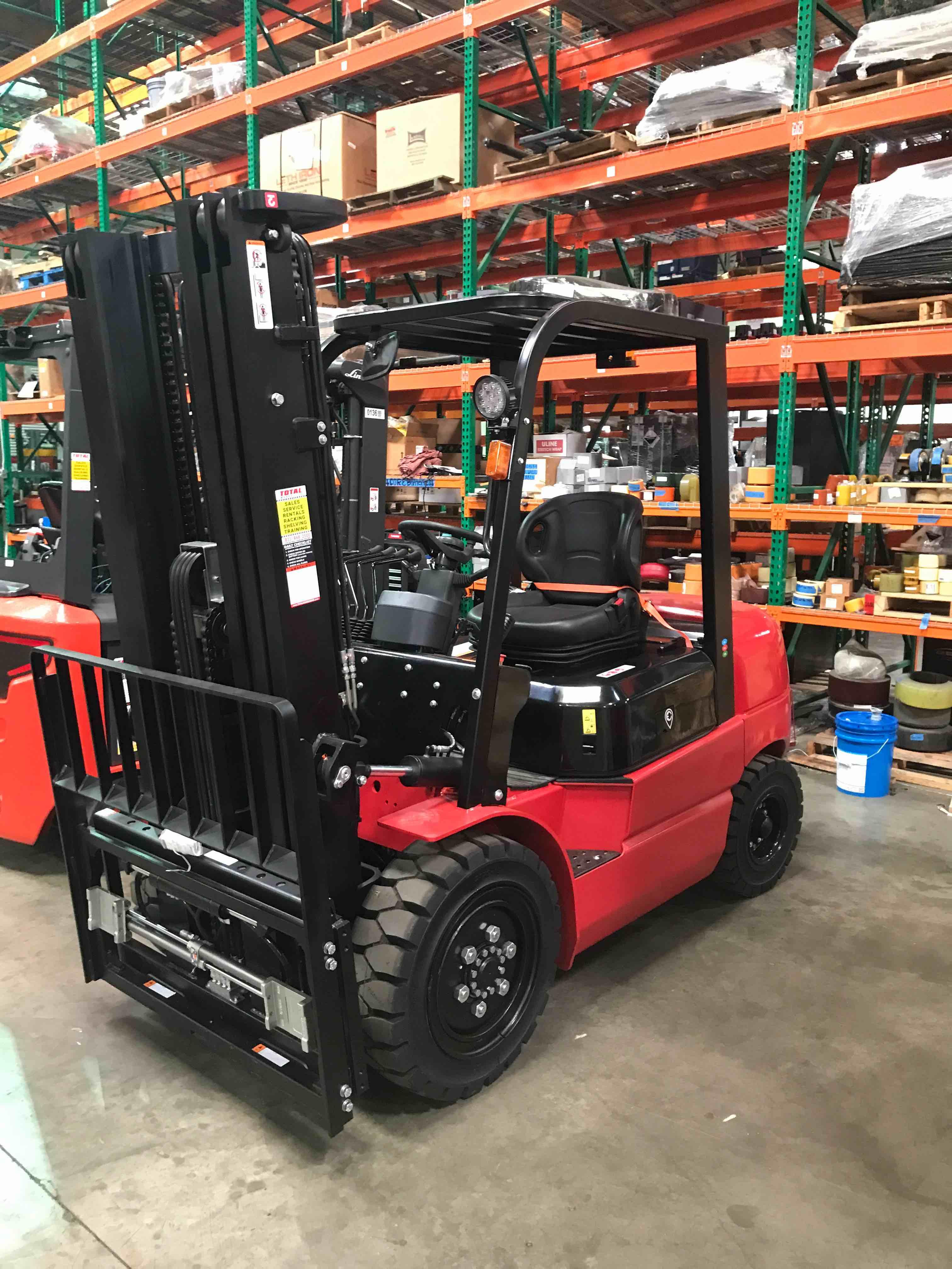 Main Image Used 2022 BIG JOE LPE-60_80V Forklift – Lithium Electric Pneumatic, 6000 lb Capacity, 89” Mast, 1404 Hours – $24500.00 – Phoenix – View 4