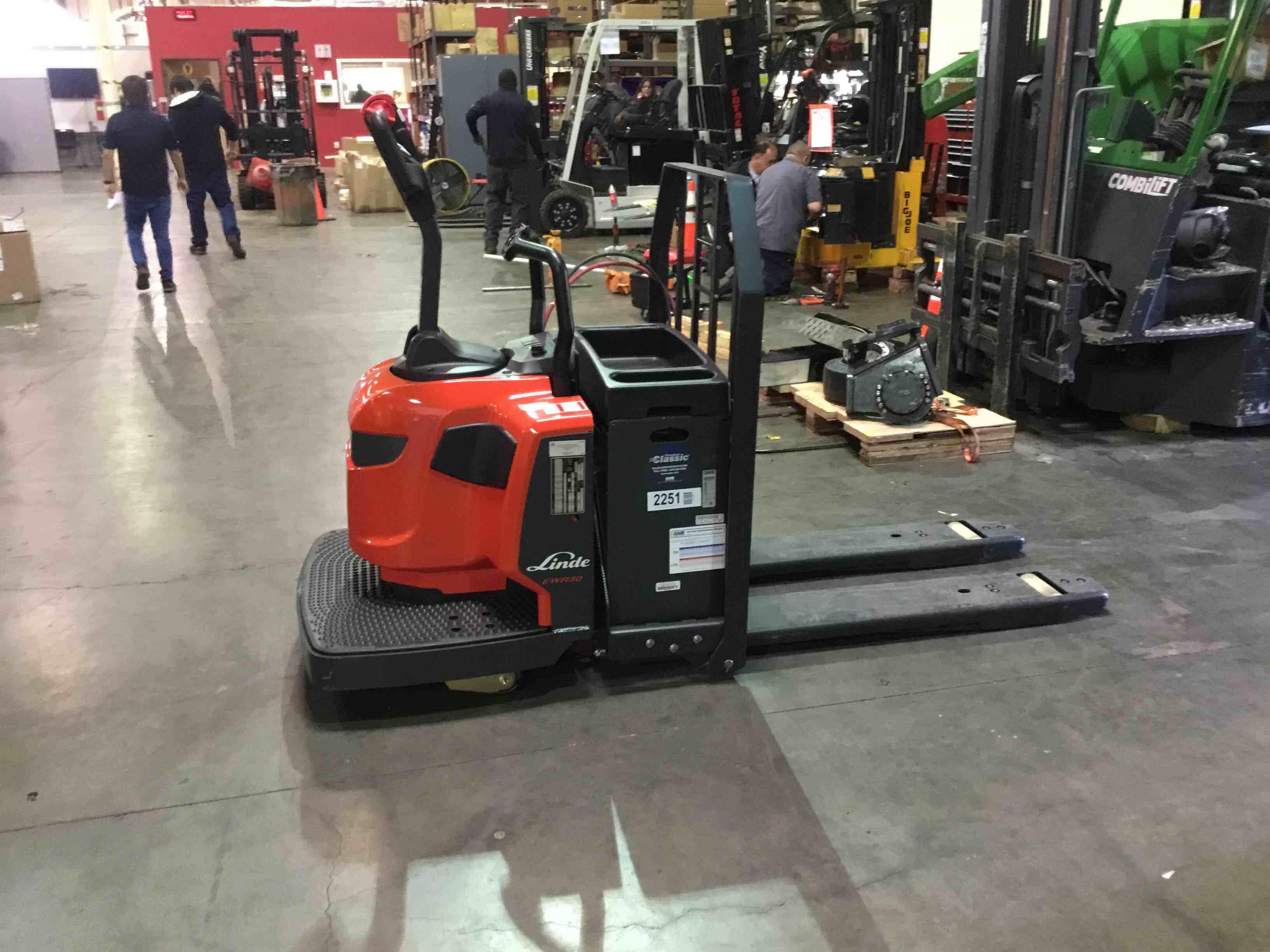 Main Image Used 2021 LINDE EWR30_1101-02-27X48 Forklift – Rider Jack, 6000 lb Capacity, 3” Mast, 2741 Hours – $7800.00 – Anaheim – View 4