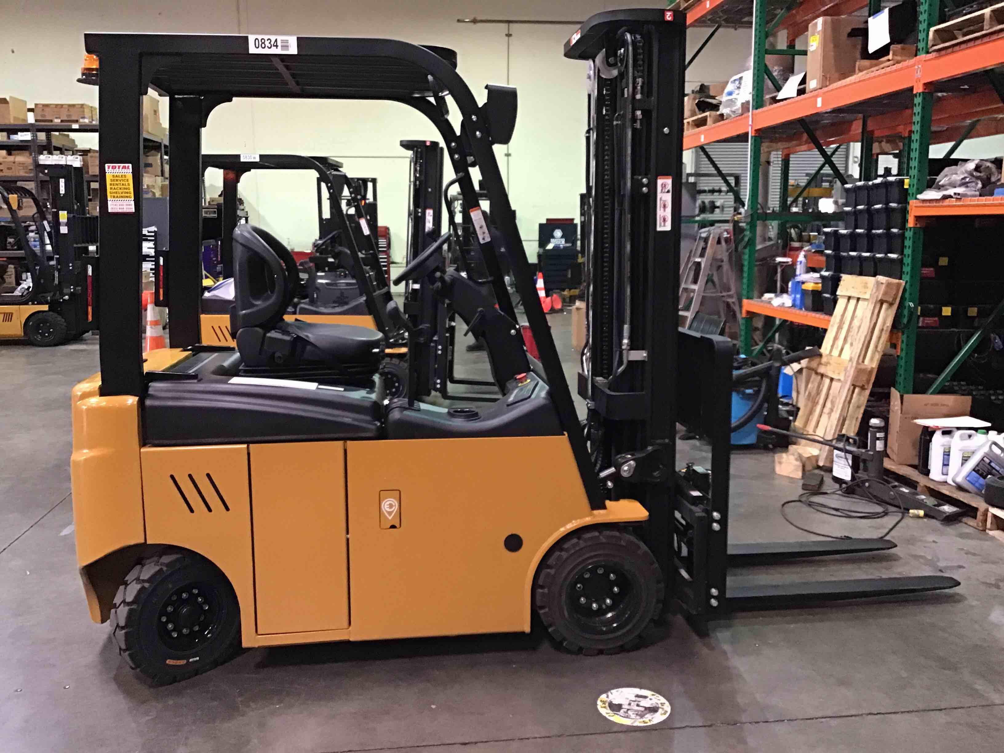 Main Image Used 2021-E BIG JOE LXE-44 Forklift – Electric Sit Down 4 Wheel, 4400 lb Capacity, 86” Mast, 3475 Hours – $15500.00 – Phoenix – View 1