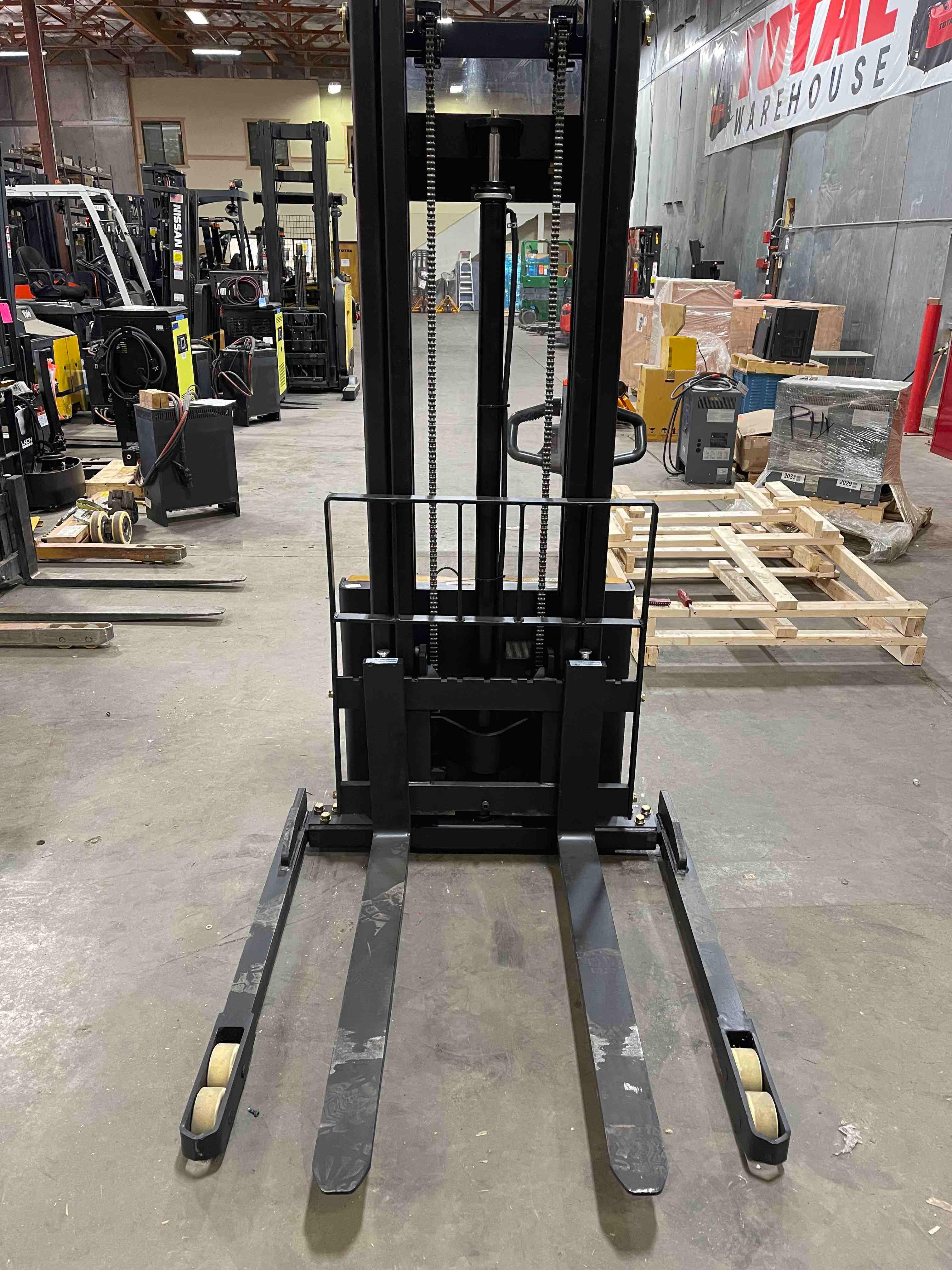 Main Image Used 2021 BIG JOE S22-116 Forklift – Walkie Straddle Stacker, 2200 lb Capacity, 82” Mast, 1 Hours – $4800.00 – Phoenix – View 2
