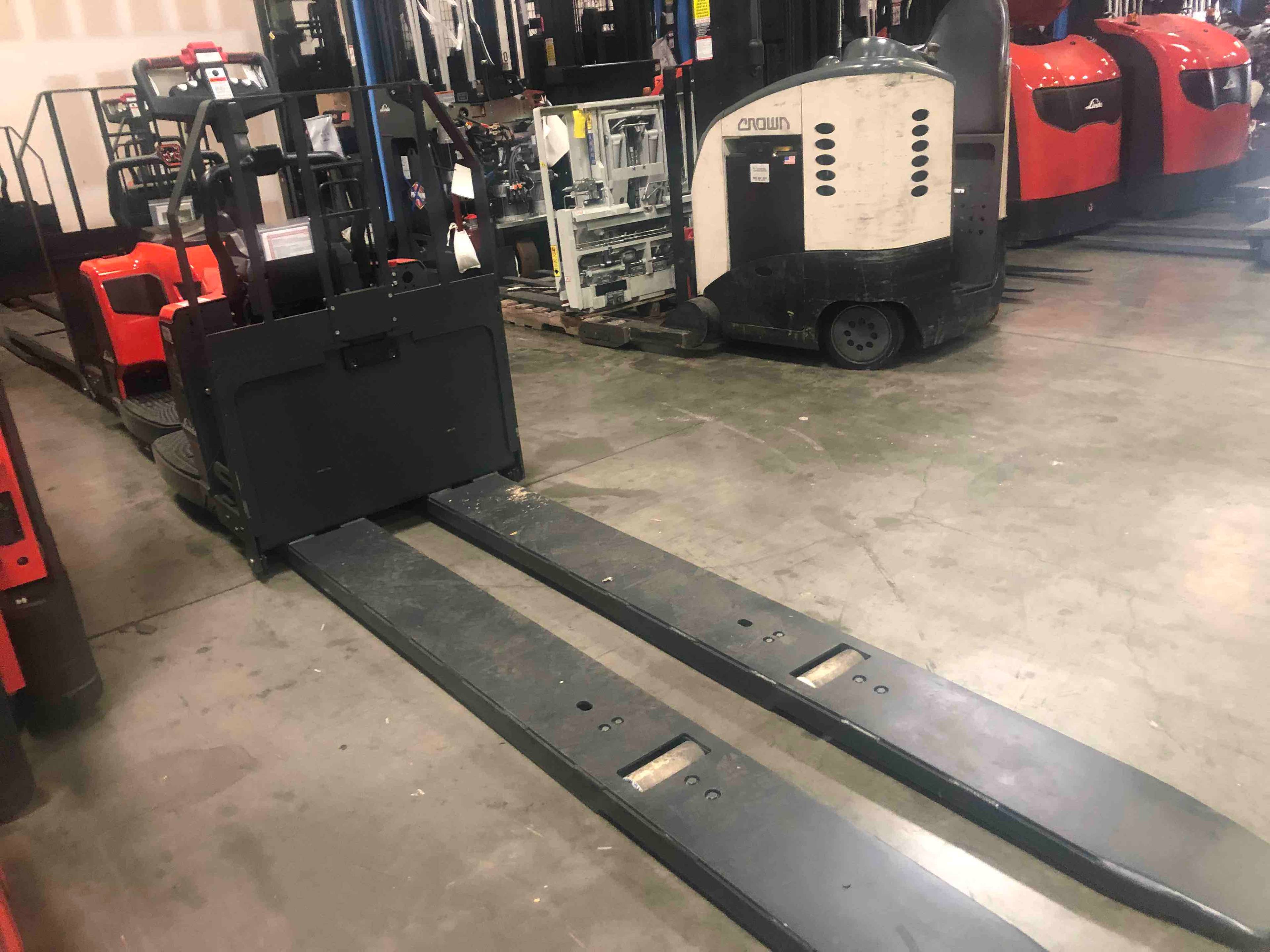 LINDE EWR30_1101-02-27X96 Double Rider Jack forklift, 6000 capacity, 7.75 lift height. Serial A11101Y00143, Year 2021.