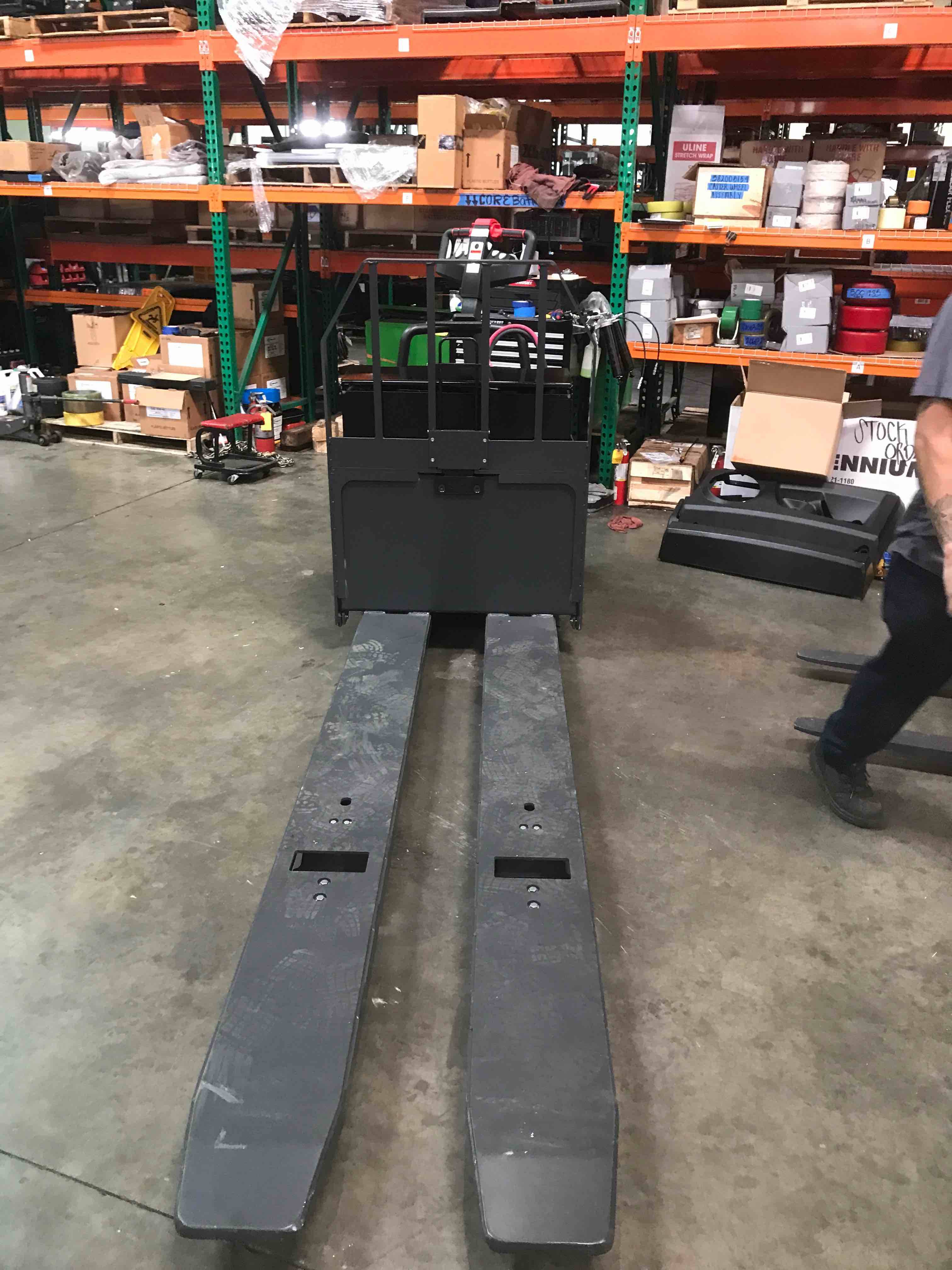 LINDE EWR30_1101-02-27X96 Double Rider Jack forklift, 6000 capacity, 7.75 lift height. Serial A11101Y00144, Year 2021.