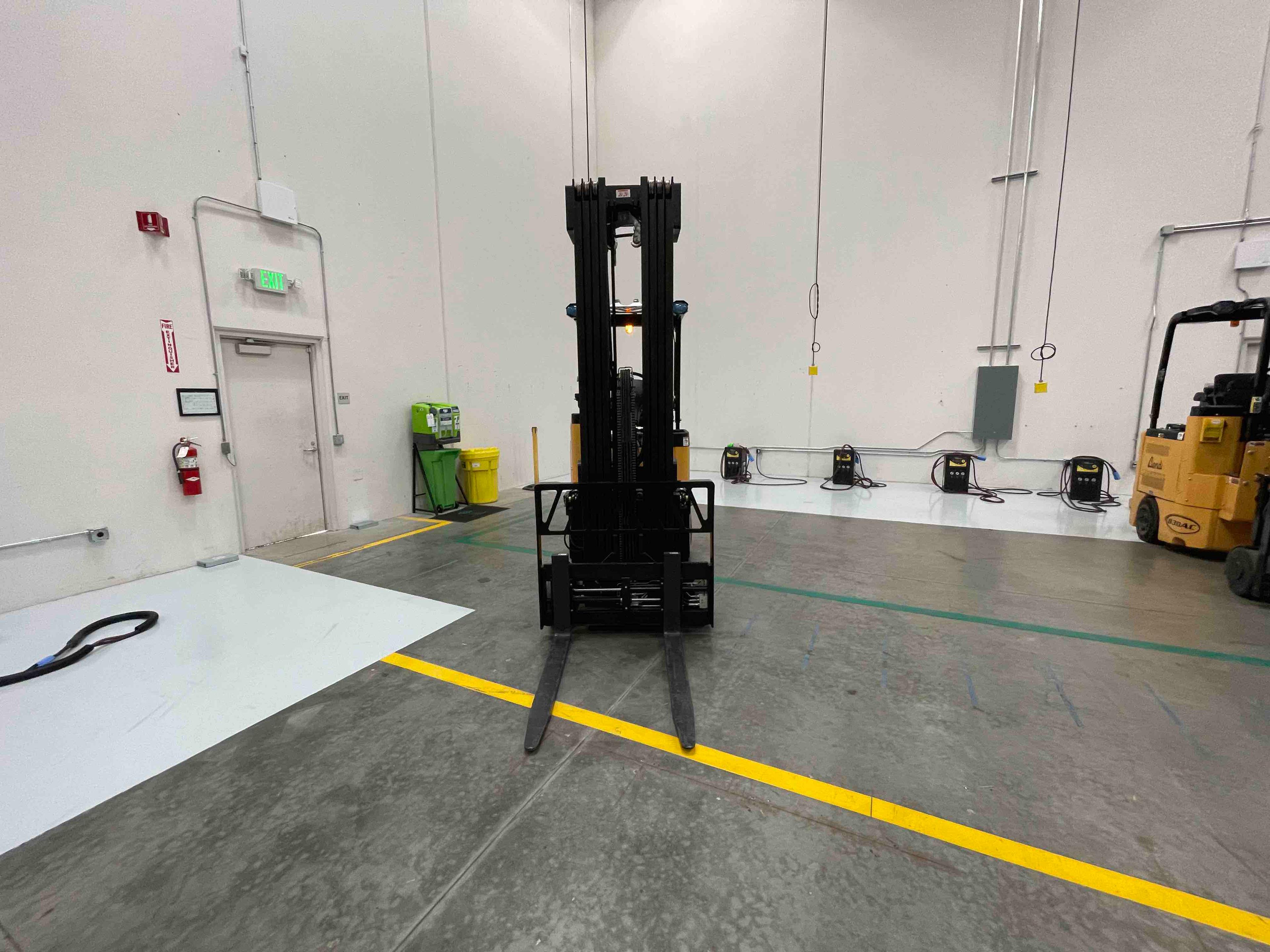 Main Image Used 2021 BENDI B30AC Forklift – VNA, 3000 lb Capacity, 107” Mast, 2390.9 Hours – $74500.00 – Anaheim – View 4