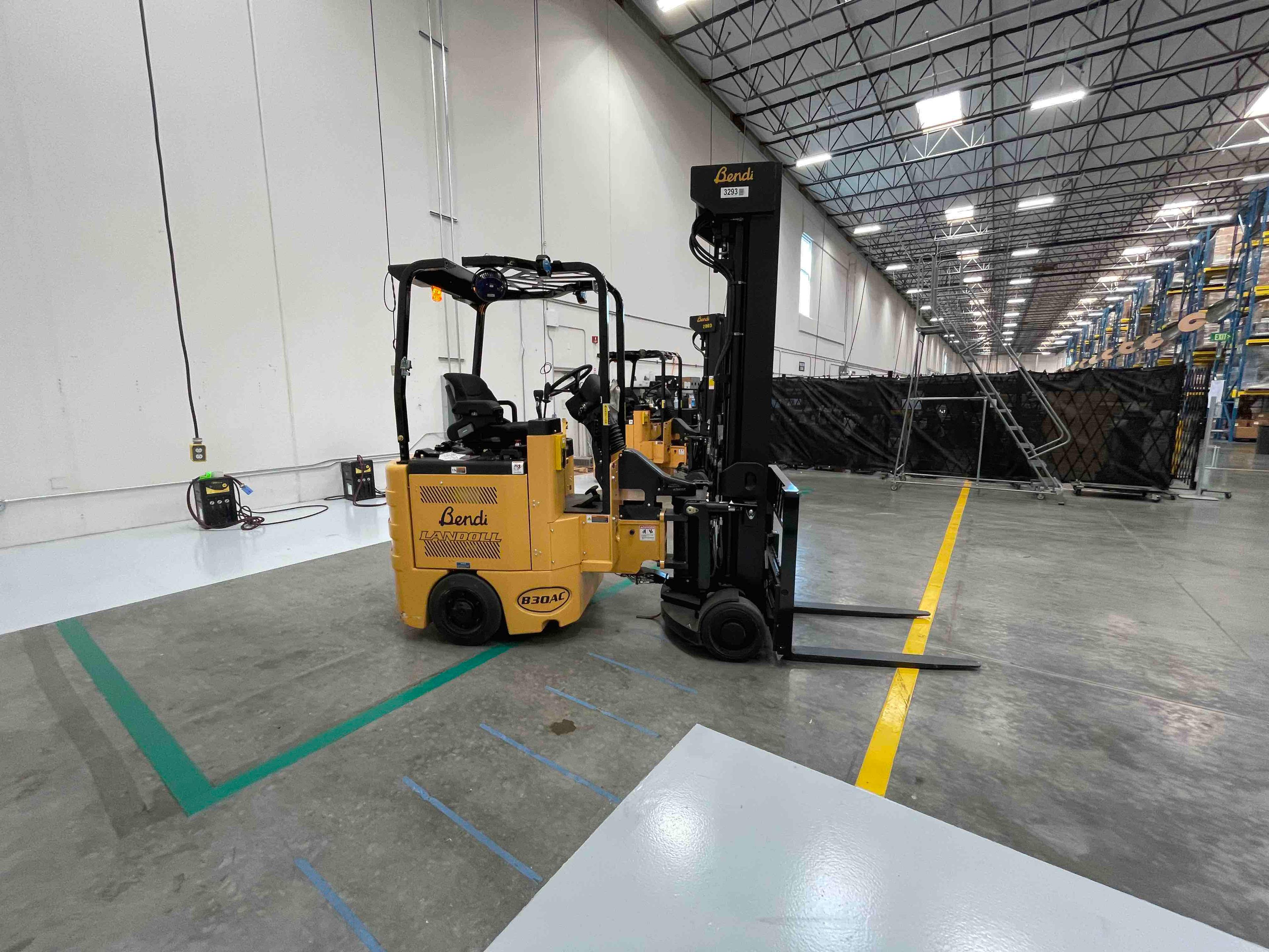 Main Image Used 2021 BENDI B30AC Forklift – VNA, 3000 lb Capacity, 107” Mast, 2390.9 Hours – $74500.00 – Anaheim – View 2