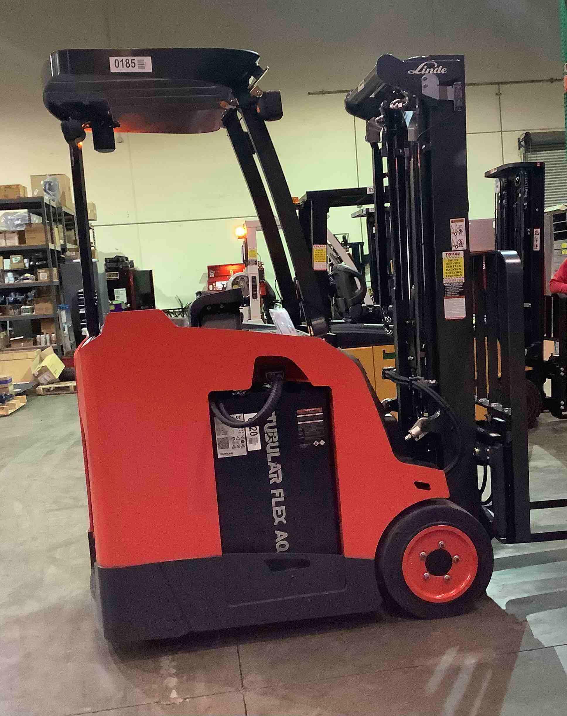 Main Image Used 2021 LINDE E18S_1346-20 Forklift – Electric Stand Up Counterbalance, 3500 lb Capacity, 88” Mast, 3464 Hours – $27900.00 – Anaheim – View 4