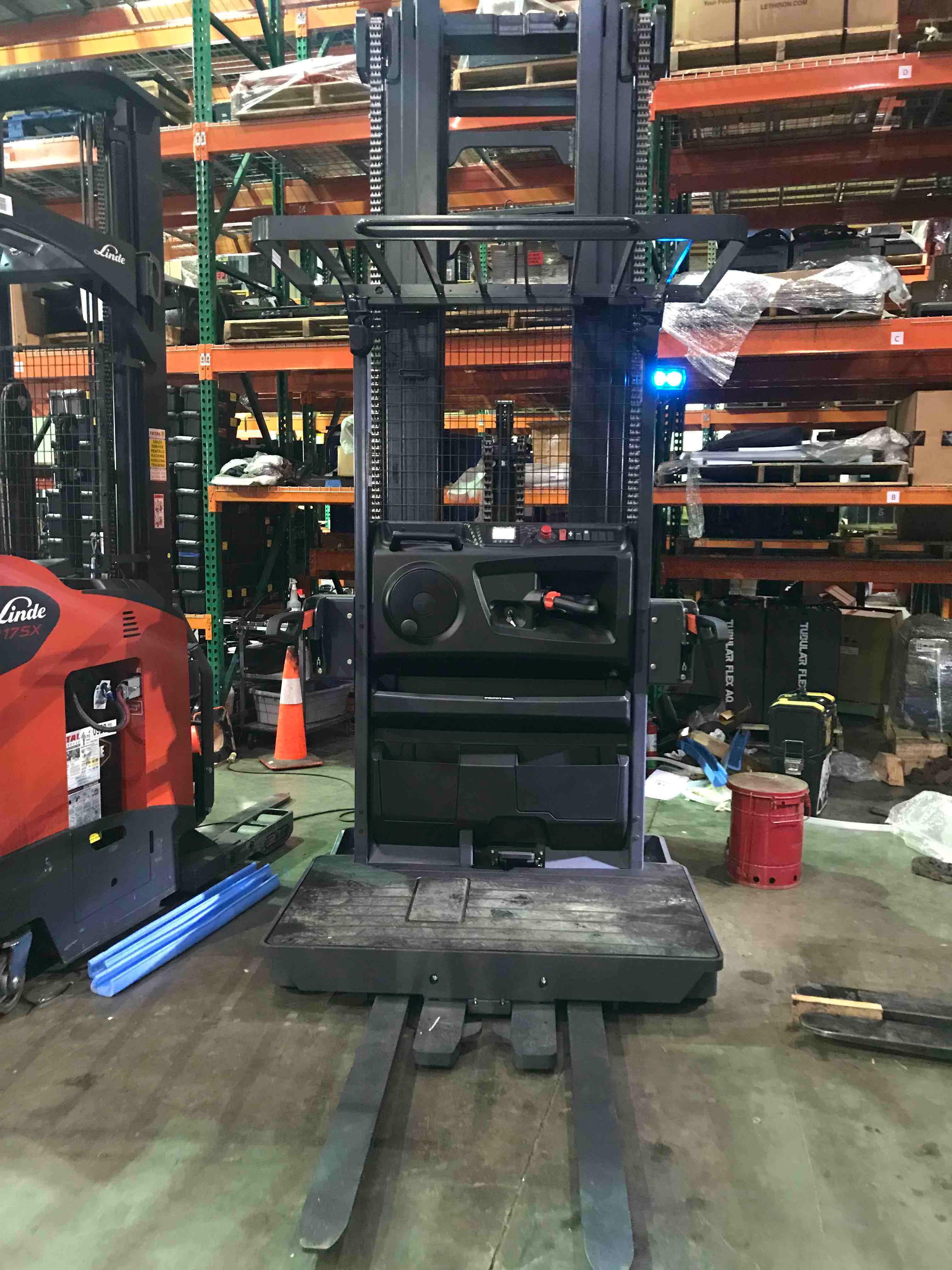 Main Image Used 2021 LINDE V15P_5215-WG Forklift – Electric Order Picker, 3000 lb Capacity, 128” Mast, 2976 Hours – $37500.00 – Anaheim – View 4