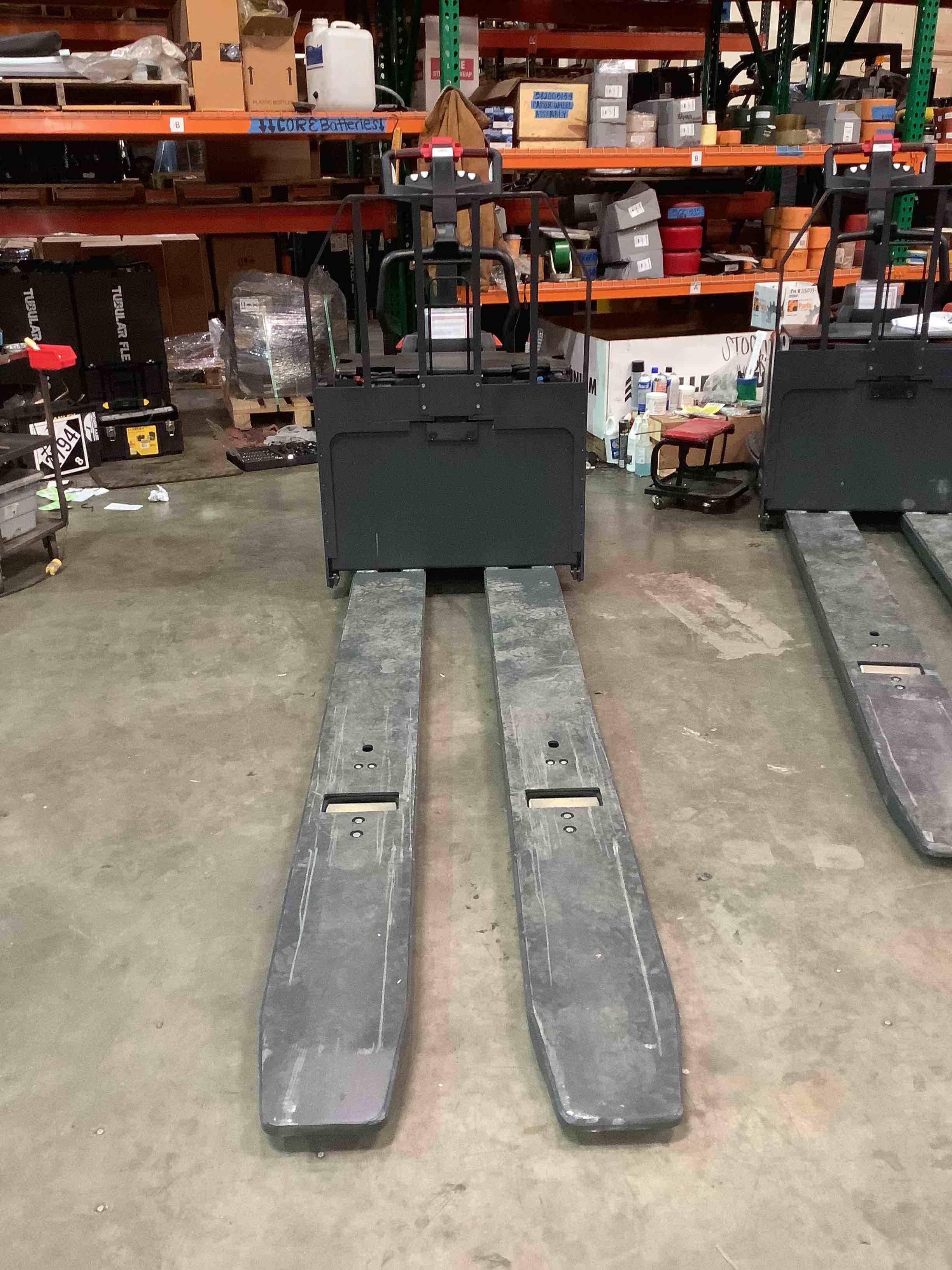 LINDE EWR30_1101-02-27X78-PS Rider Jack forklift, 6000 capacity, 7.75 lift height. Serial A11101Y00247, Year 2021.