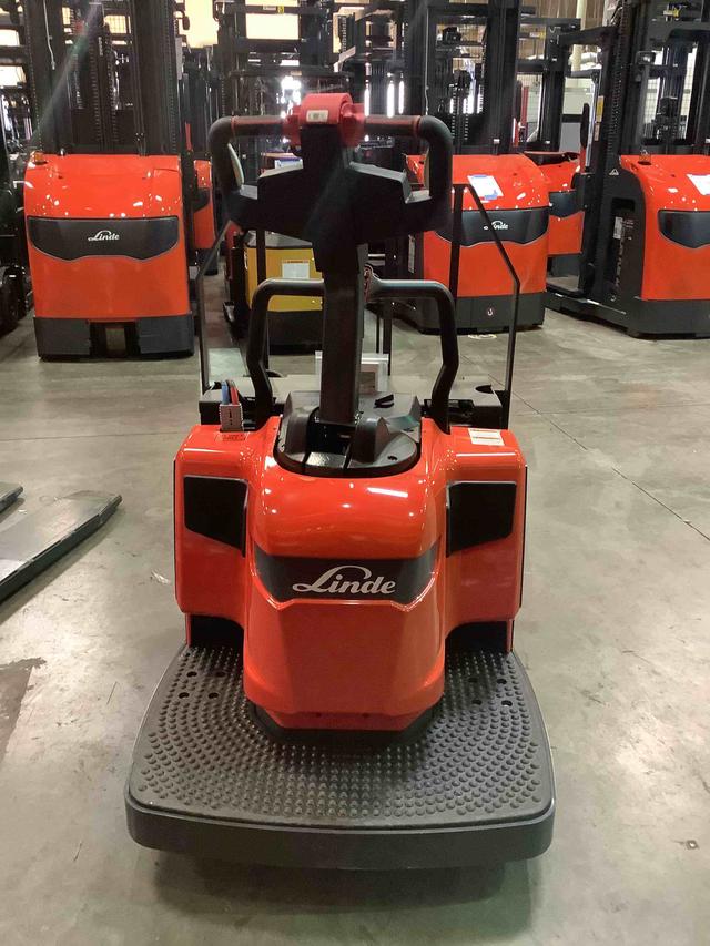 LINDE EWR30_1101-02-27X78-PS Rider Jack forklift, 6000 capacity, 7.75 lift height. Serial A11101Y00247, Year 2021.