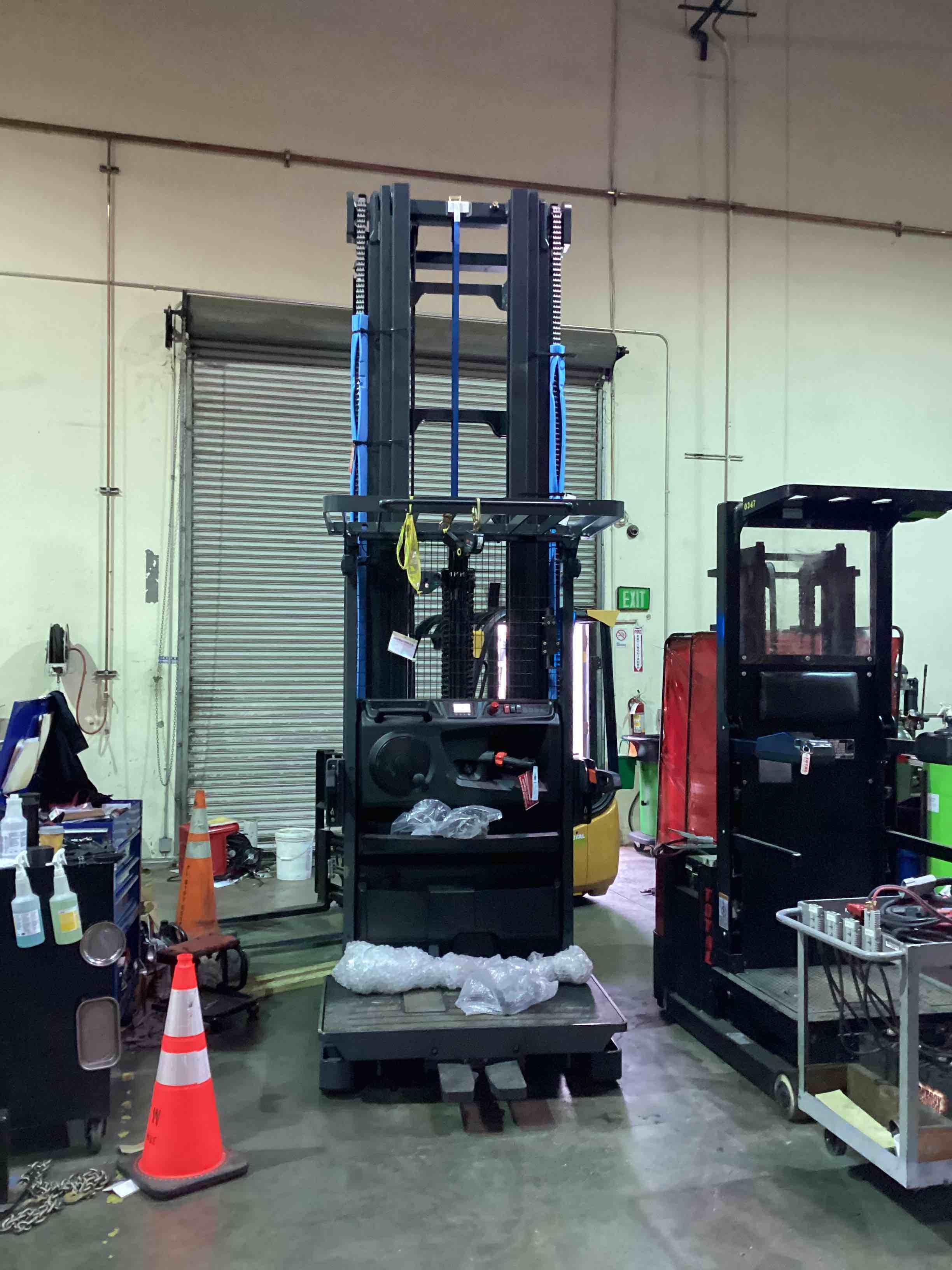 Main Image Used 2021 LINDE V15P_1355-WG Forklift – Electric Order Picker, 3000 lb Capacity, 155” Mast, 2609 Hours – $58500.00 – Anaheim – View 3