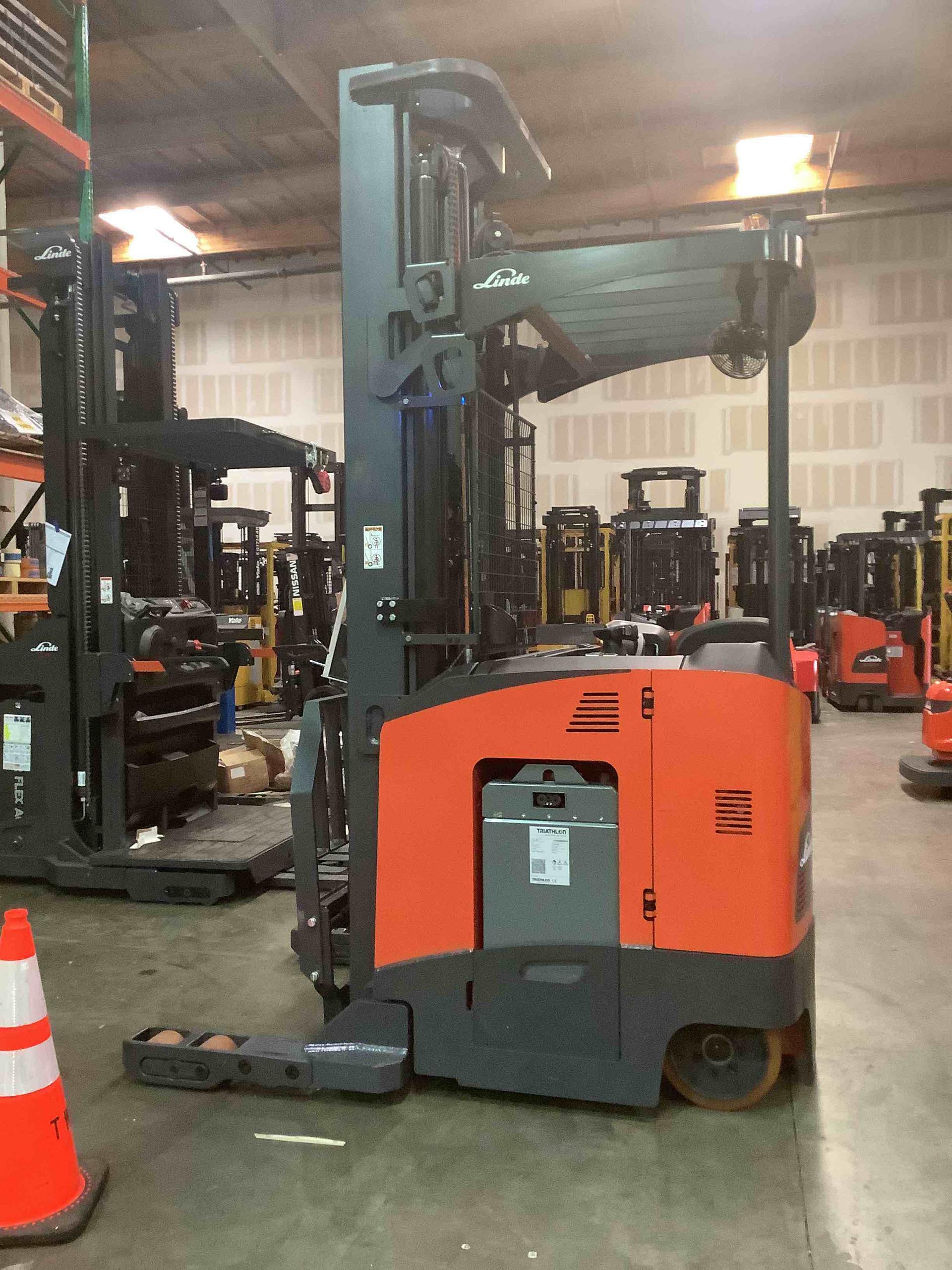 Main Image Linde R22SX_5195 Stand Up Reach, photo 3 of 4