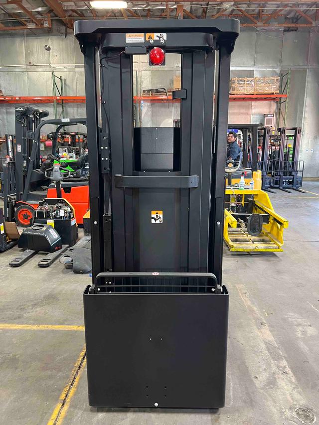 BIG JOE J1-162-XP Task Support Vehicle forklift, 1000 capacity, 162 lift height. Serial 2301700087, Year 2021.