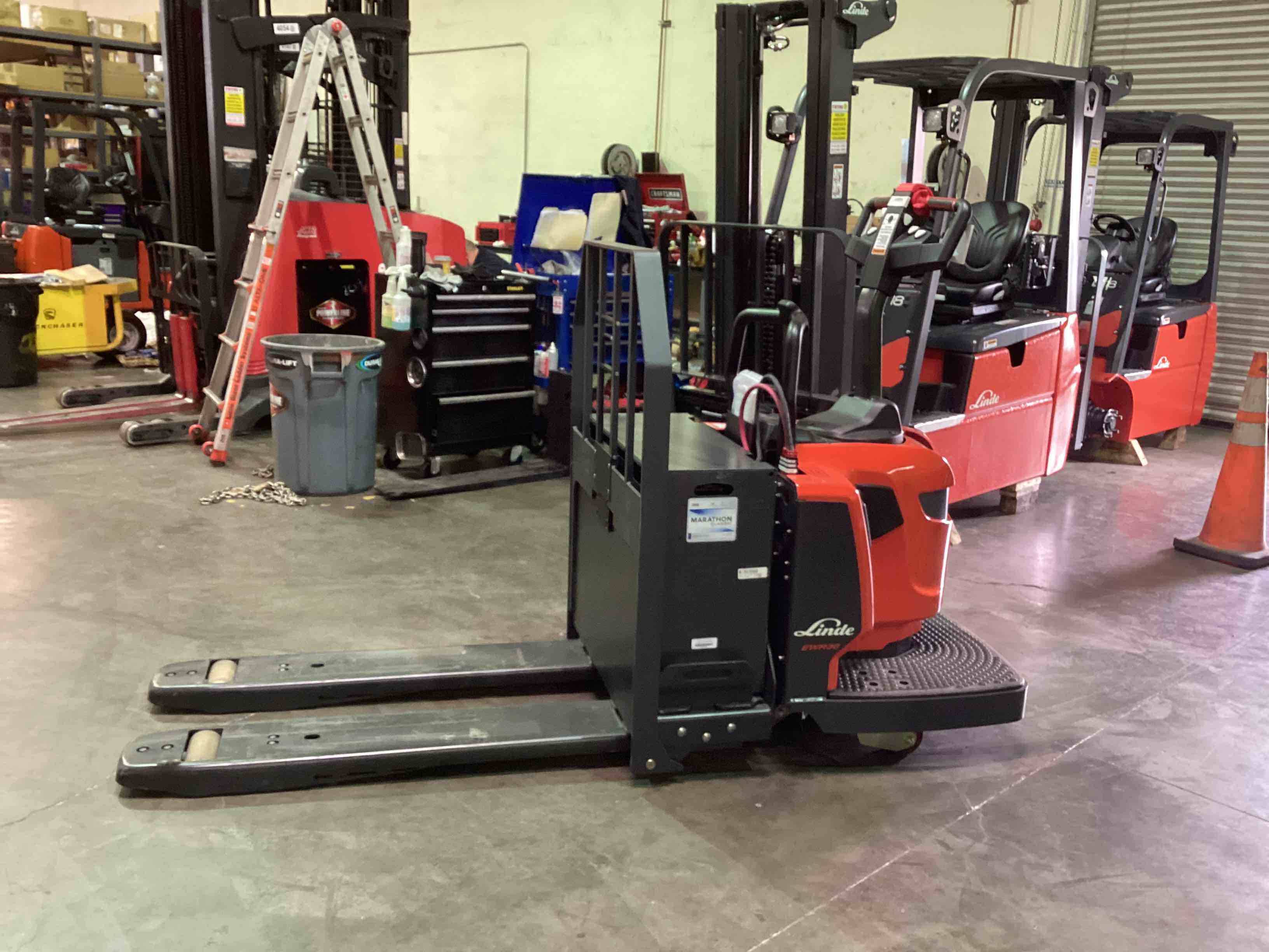 LINDE EWR30_1101-02-27X48-PS Rider Jack forklift, 6000 capacity, 7.75 lift height. Serial A11101Y00270, Year 2021.