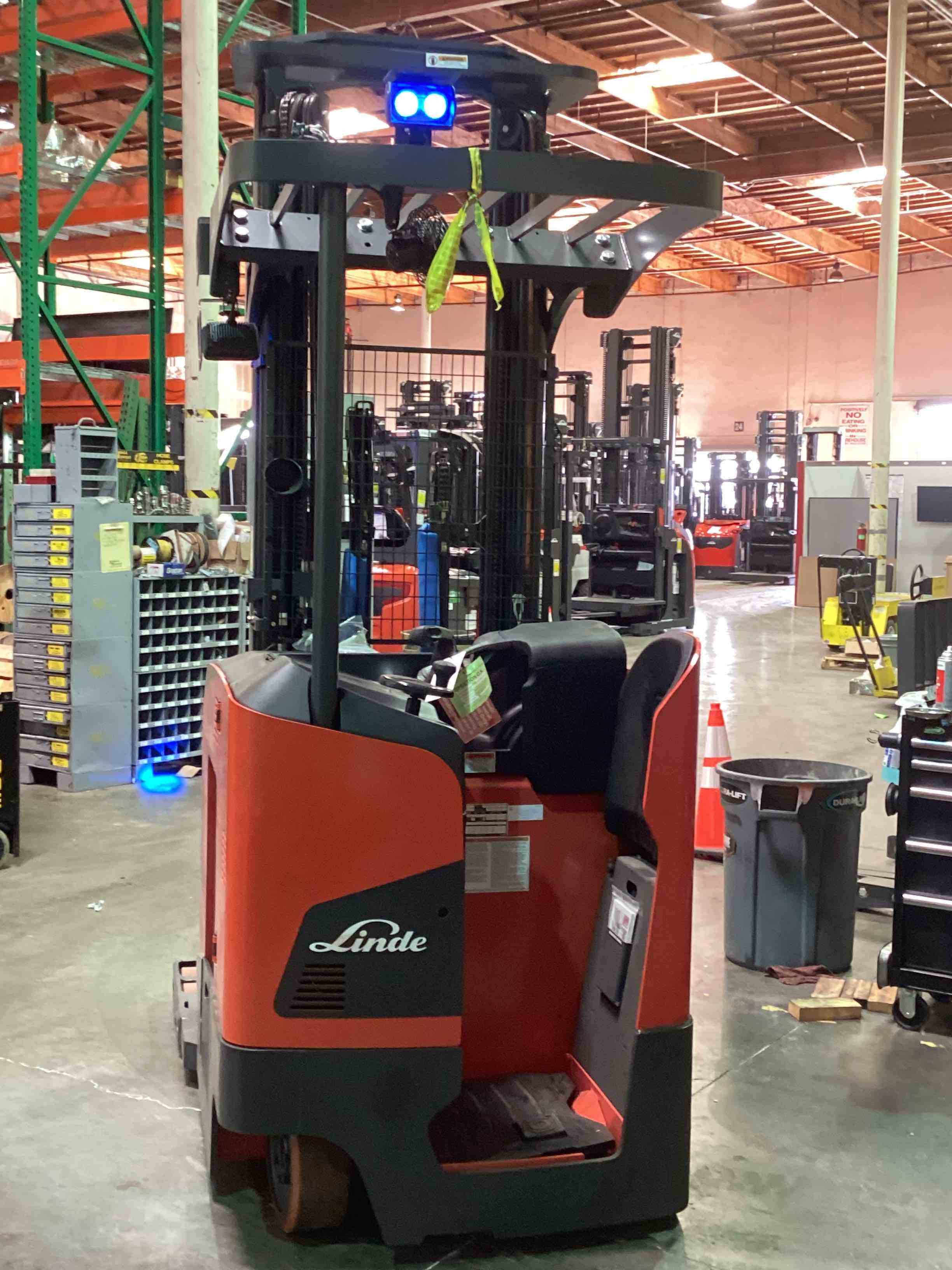 LINDE R17SX_5195 Stand Up Reach forklift, 3500 capacity, 258 lift height. Serial C25195Y00207, Year 2021.
