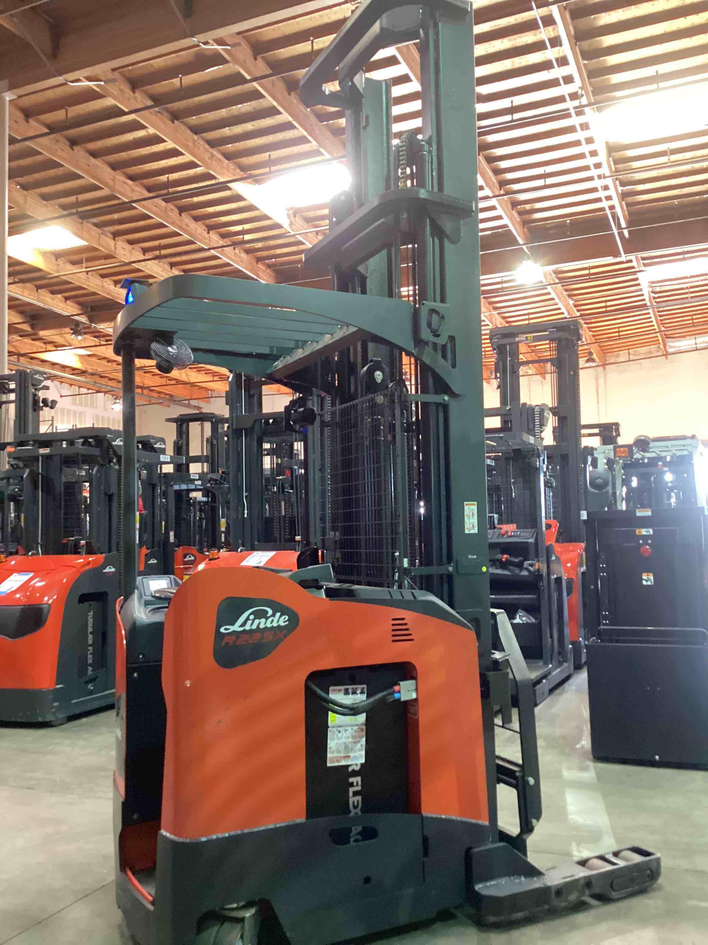 Main Image Used 2021 LINDE R22SX_5195 Forklift – Stand Up Reach, 4500 lb Capacity, 149” Mast, 1884 Hours – $34500.00 – Phoenix – View 4