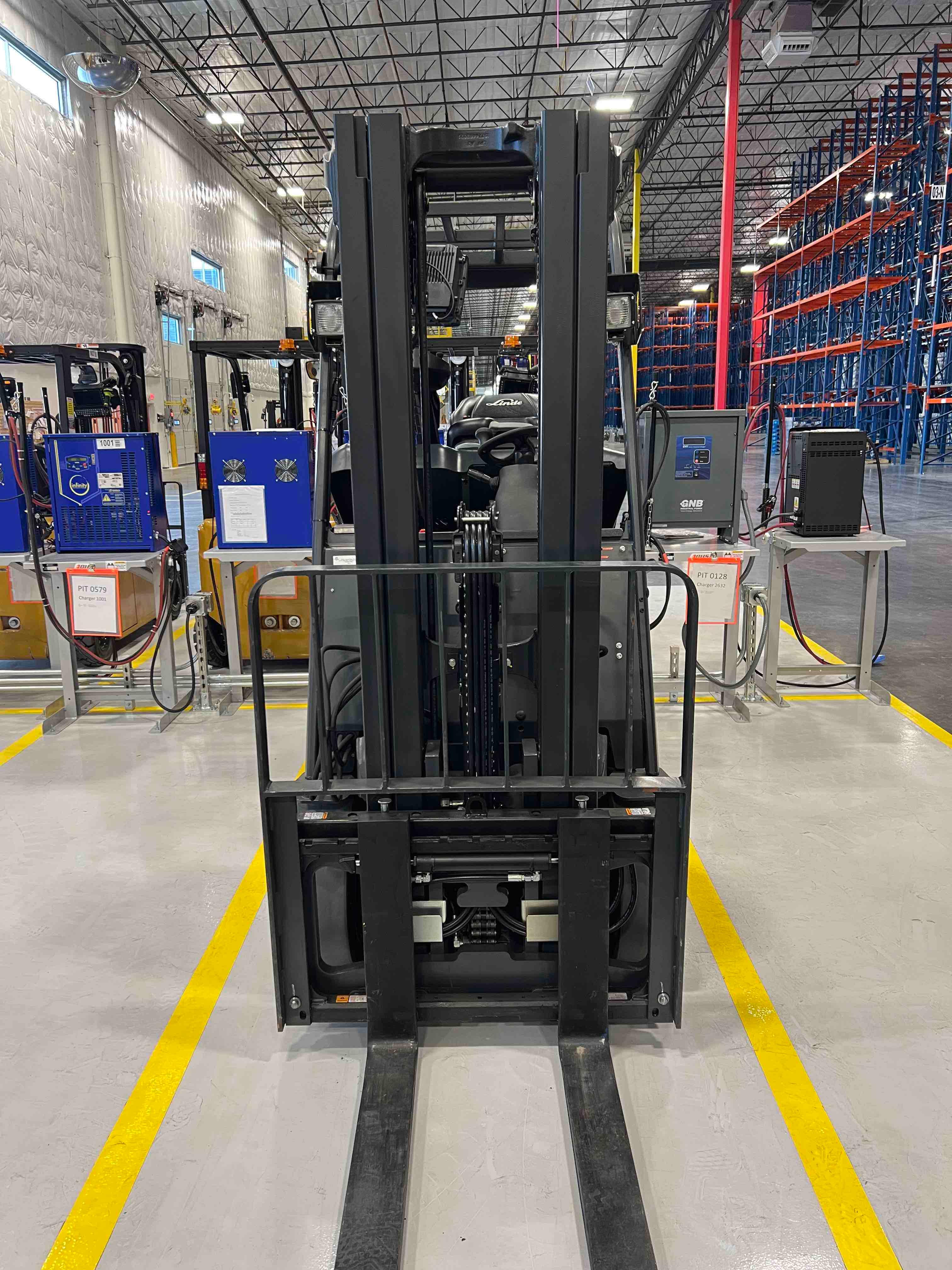 Main Image Used 2021 LINDE E32CL_1347 Forklift – Electric Sit Down 4 Wheel, 6500 lb Capacity, 88” Mast, 1675 Hours – $37500.00 – Phoenix – View 3