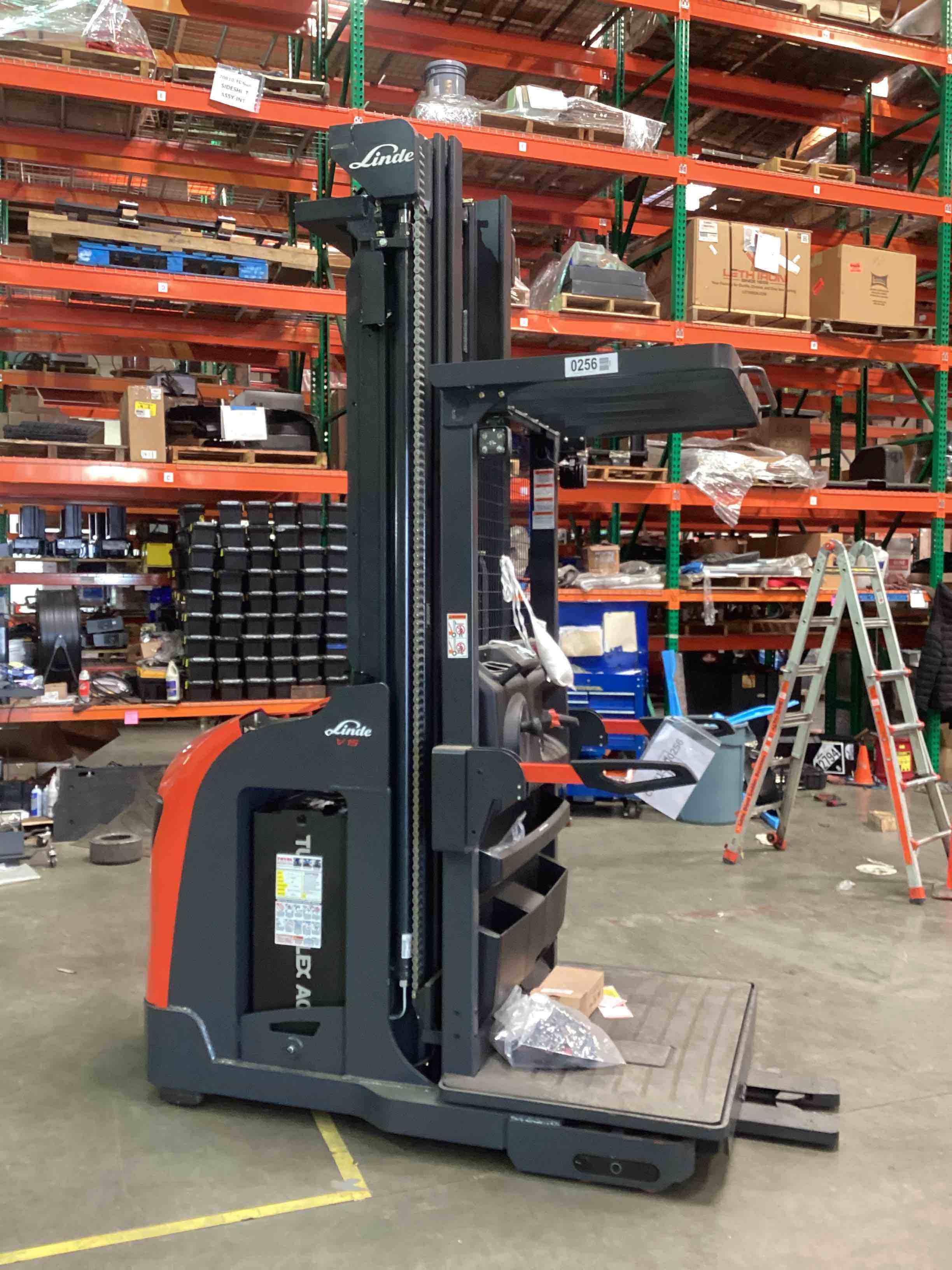 Main Image Used 2021 LINDE V15P_5215 Forklift – Electric Order Picker, 3000 lb Capacity, 119” Mast, 135 Hours – $35200.00 – Anaheim – View 4