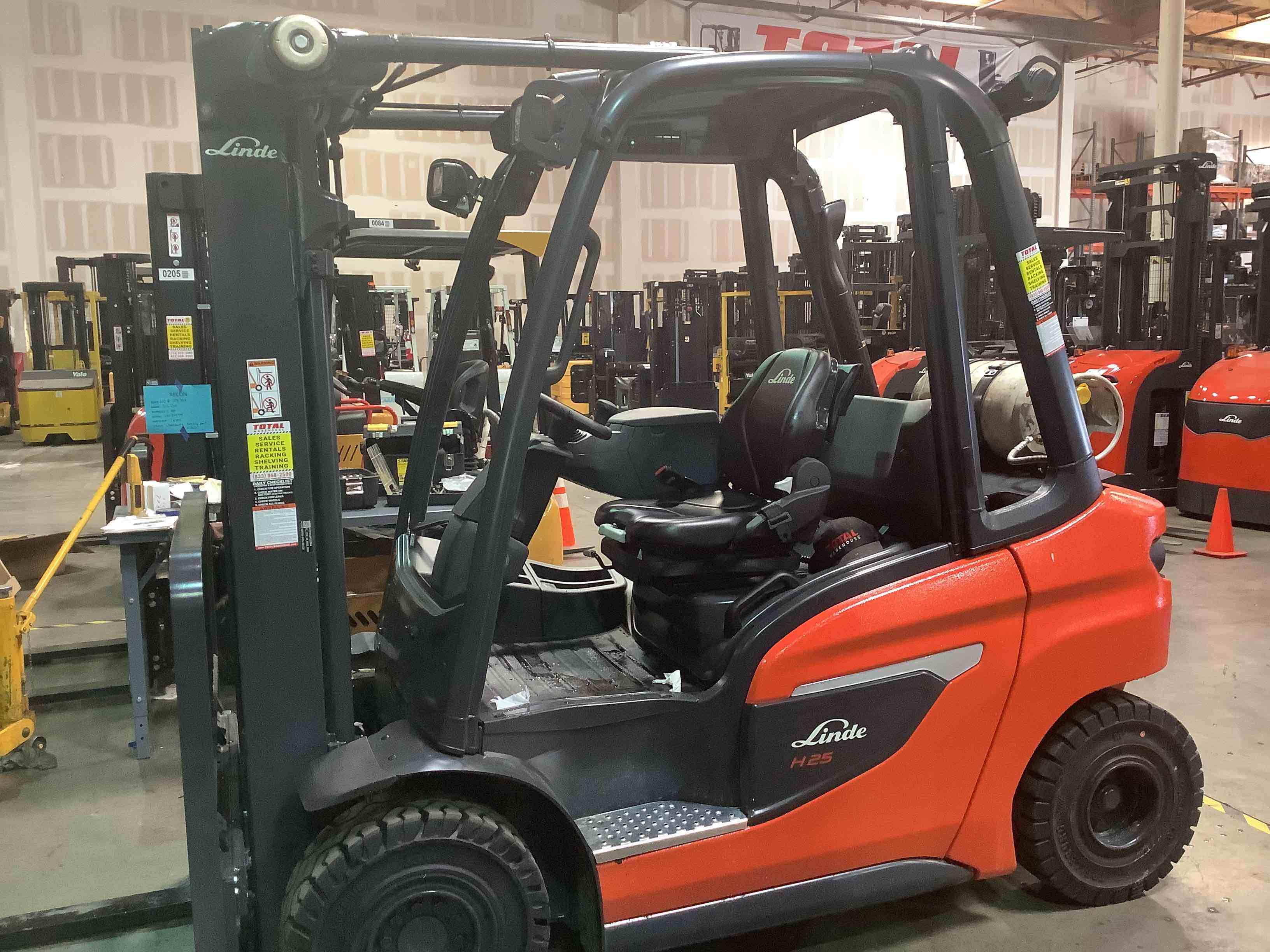 Main Image Used 2022 LINDE H25T_1202 Forklift – LPG Pneumatic, 5000 lb Capacity, 88” Mast, 861 Hours – $37500.00 – Anaheim – View 4