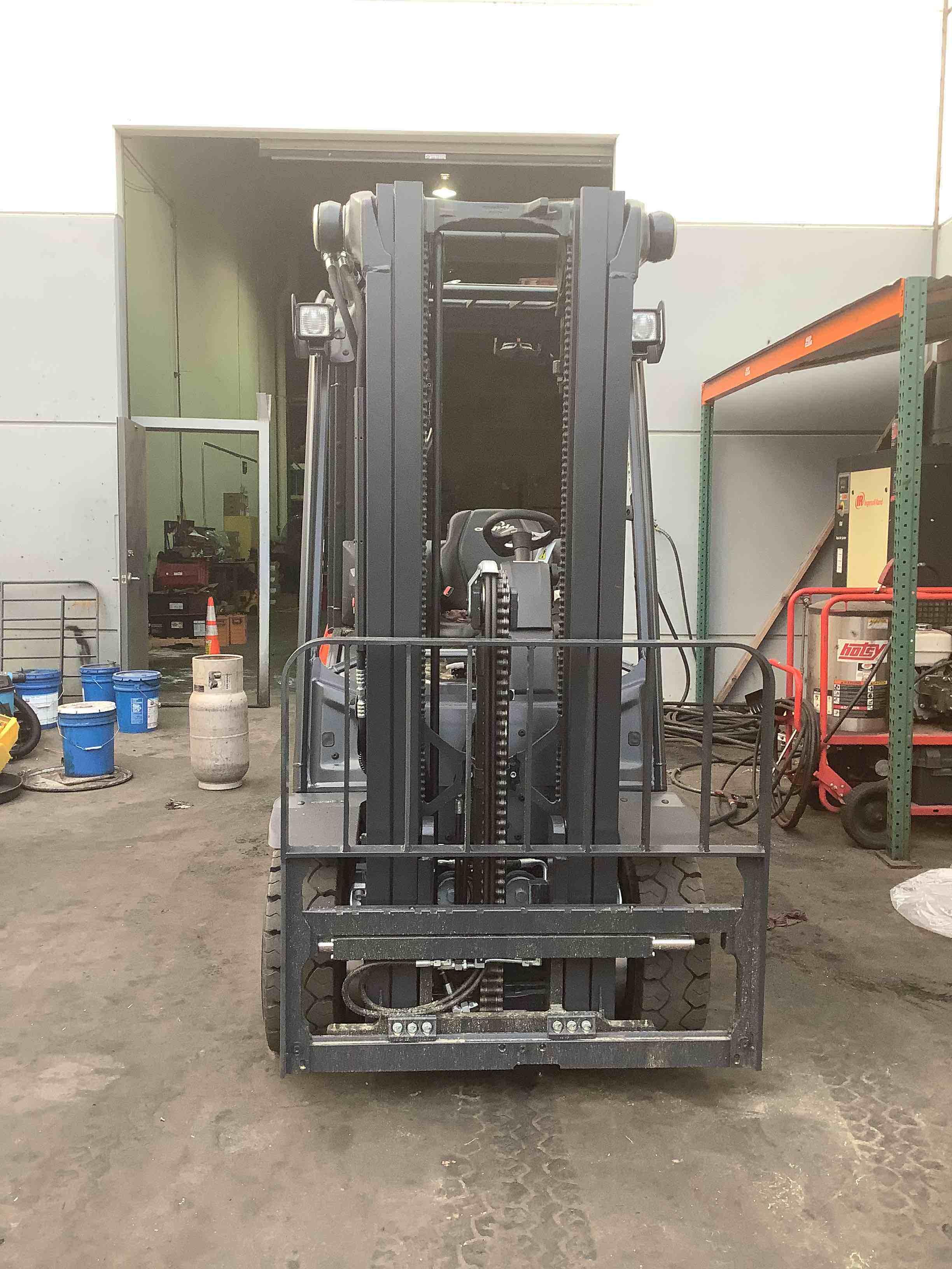 Main Image Used 2022 LINDE H25T_1202 Forklift – LPG Pneumatic, 5000 lb Capacity, 88” Mast, 736 Hours – $48900.00 – Salt Lake City – View 4