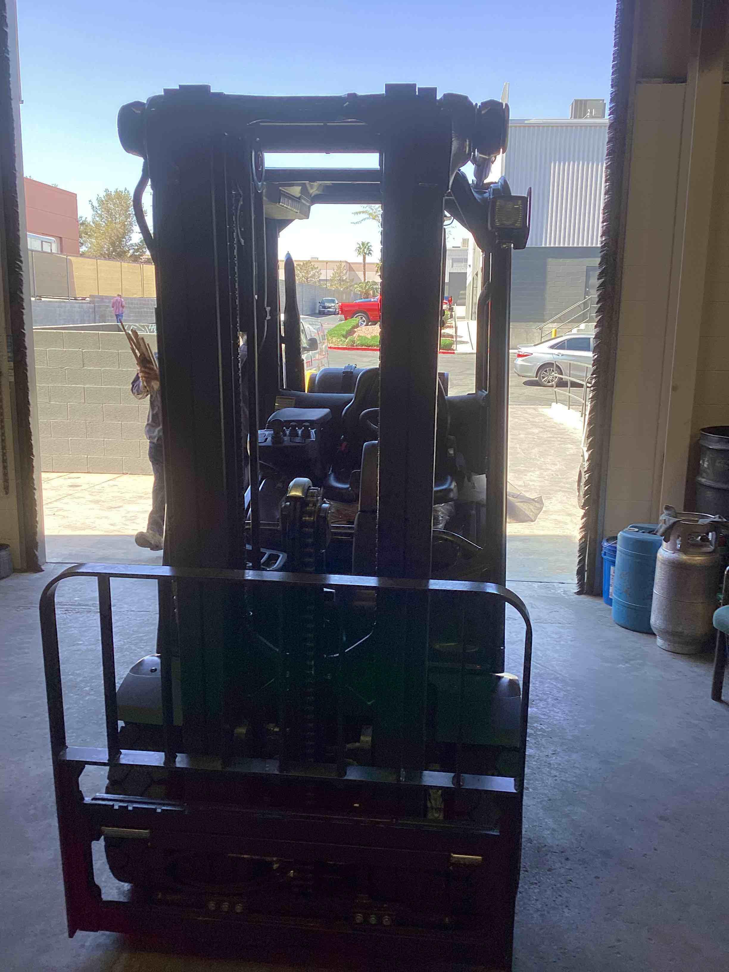 Main Image Used 2022 LINDE H25T_1202 Forklift – LPG Pneumatic, 5000 lb Capacity, 88” Mast, 853 Hours – $43500.00 – Salt Lake City – View 1