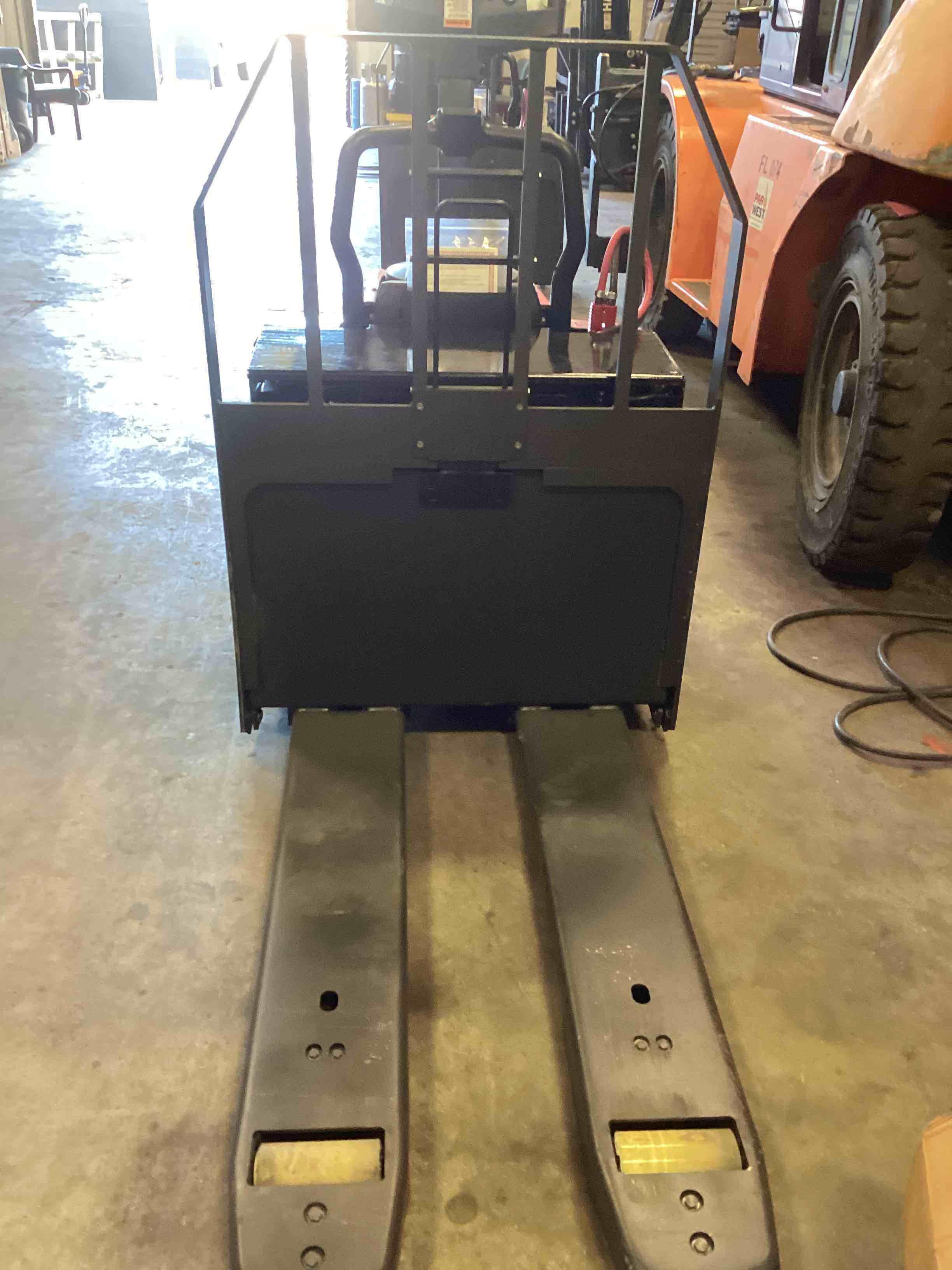 Main Image Used 2021 LINDE EWR30_1101-02-27X48-PS Forklift – Rider Jack, 6000 lb Capacity, 3” Mast, 1074 Hours – $19850.00 – Phoenix – View 2