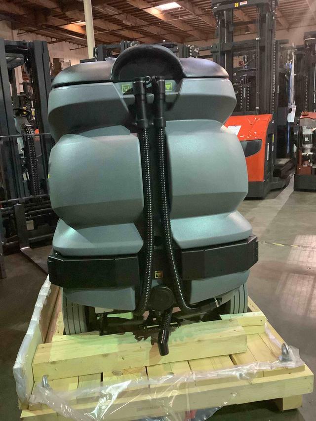 KARCHER B250R Scrub-Utility forklift, 500 capacity, . Serial 01017620210, Year 2022.