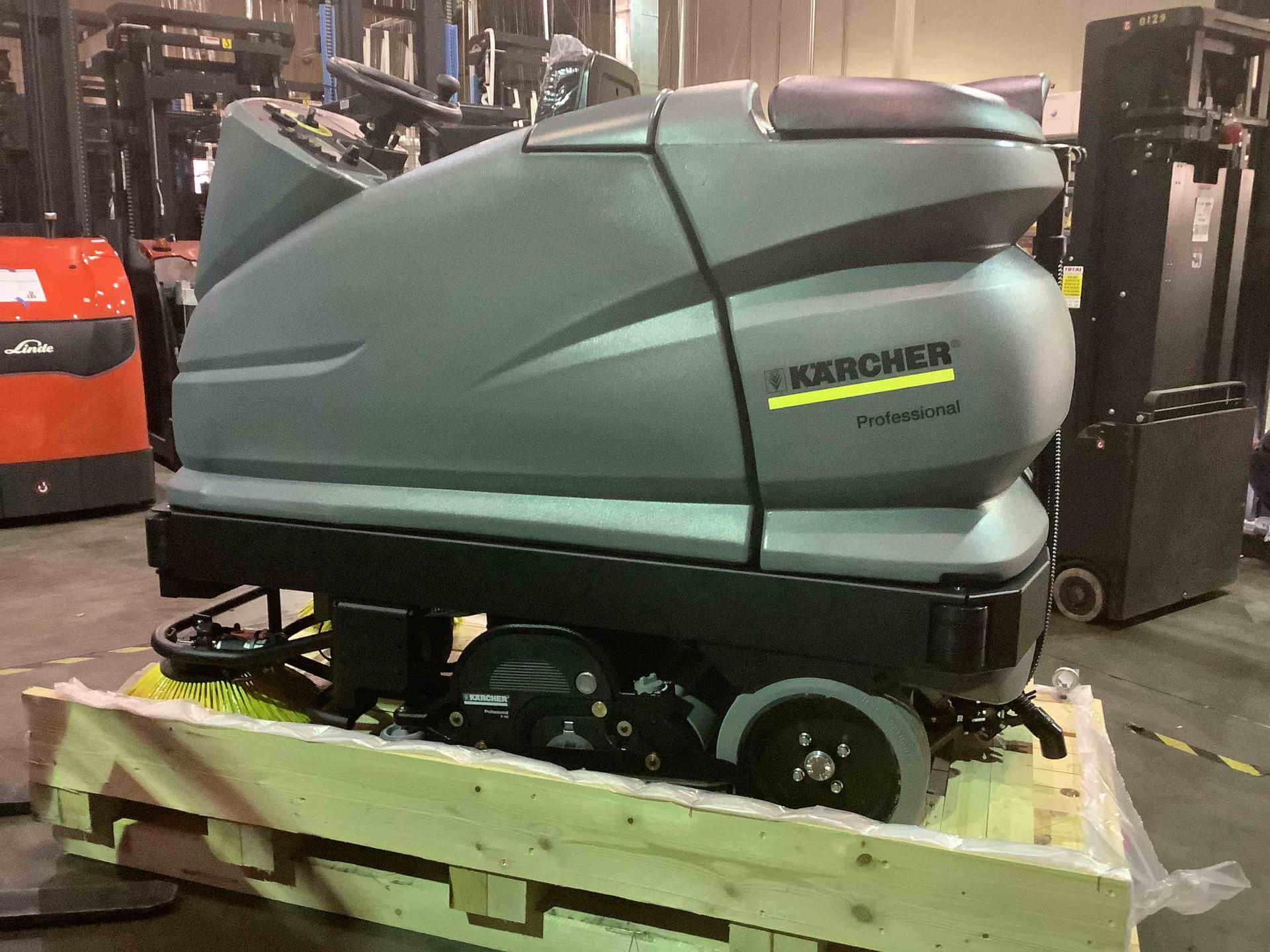 Main Image Karcher B250R Scrub-Utility, photo 4 of 4