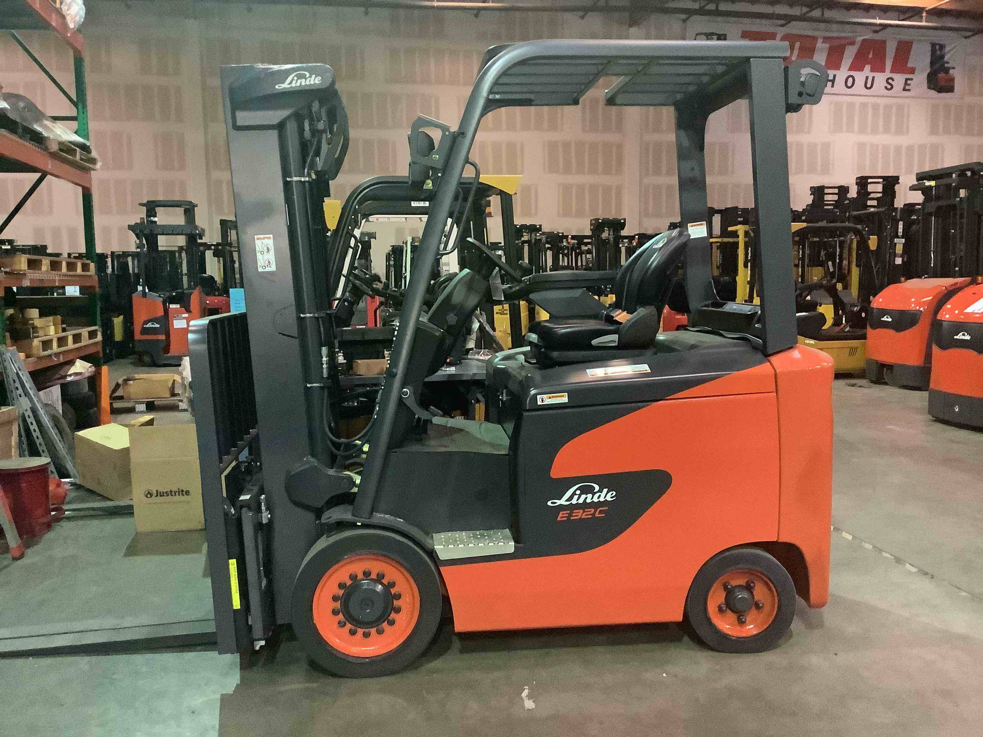 LINDE E32CL_1347-FT Electric Sit Down 4 Wheel forklift, 6500 capacity, 186 lift height. Serial A11347L00025, Year 2022.