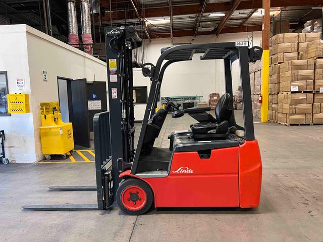 LINDE E18_346-20-DOHG Electric Sit Down 3 Wheel forklift, 3500 capacity, 209 lift height. Serial A1X346Y00641, Year 2021.