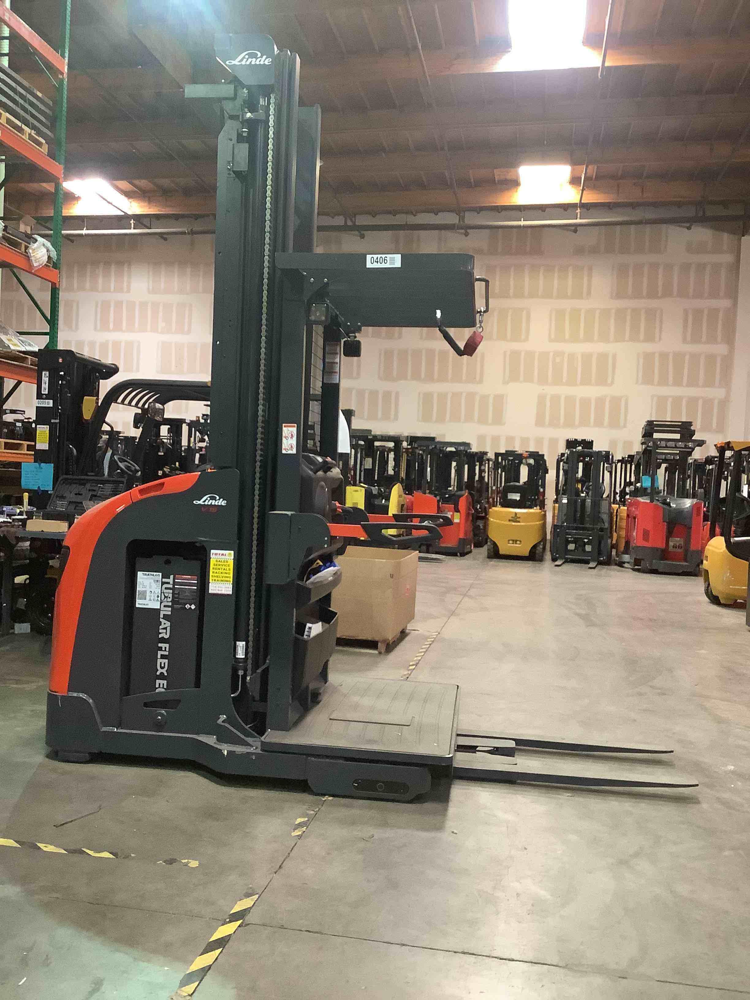 Main Image Used 2021 LINDE V15P_5215-WG Forklift – Electric Order Picker, 3000 lb Capacity, 128” Mast, 1210 Hours – $44500.00 – Anaheim – View 4