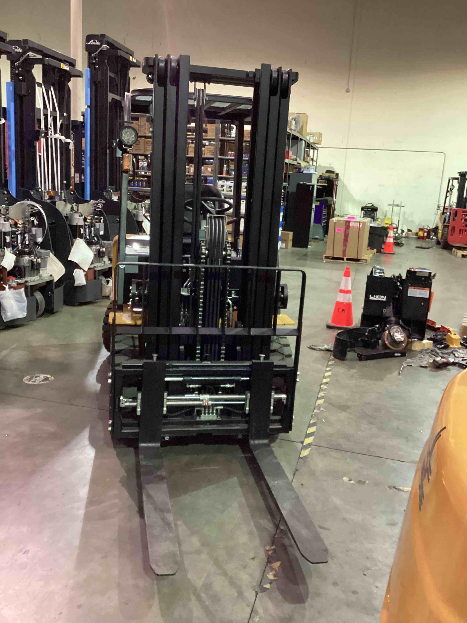 Main Image Big Joe LPE-50_80V Lithium Electric Pneumatic, photo 1 of 4