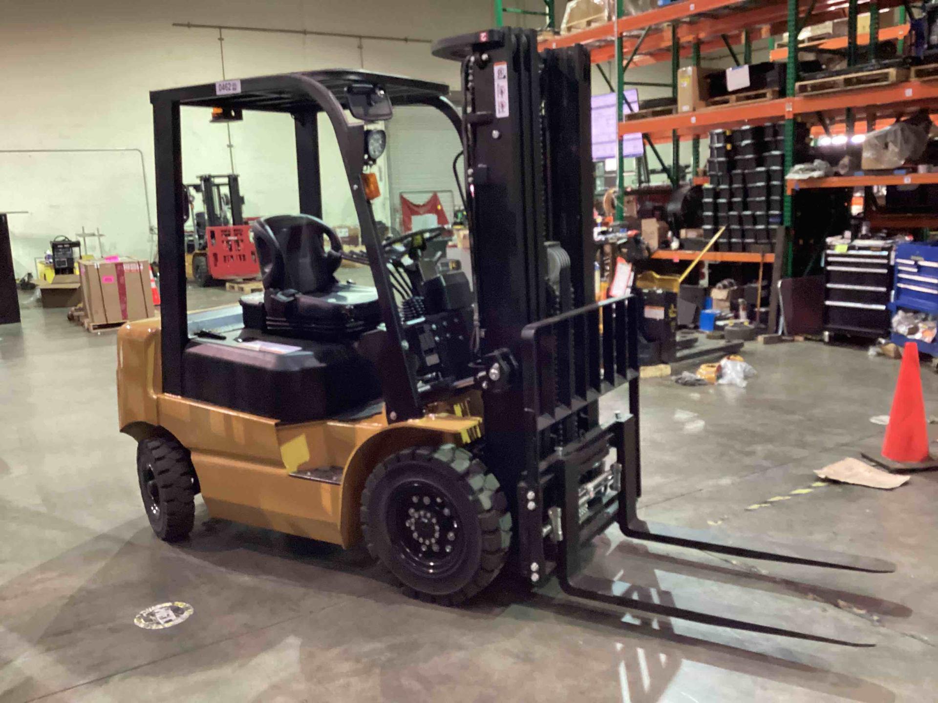 Main Image Big Joe LPE-50_80V Lithium Electric Pneumatic, photo 3 of 4