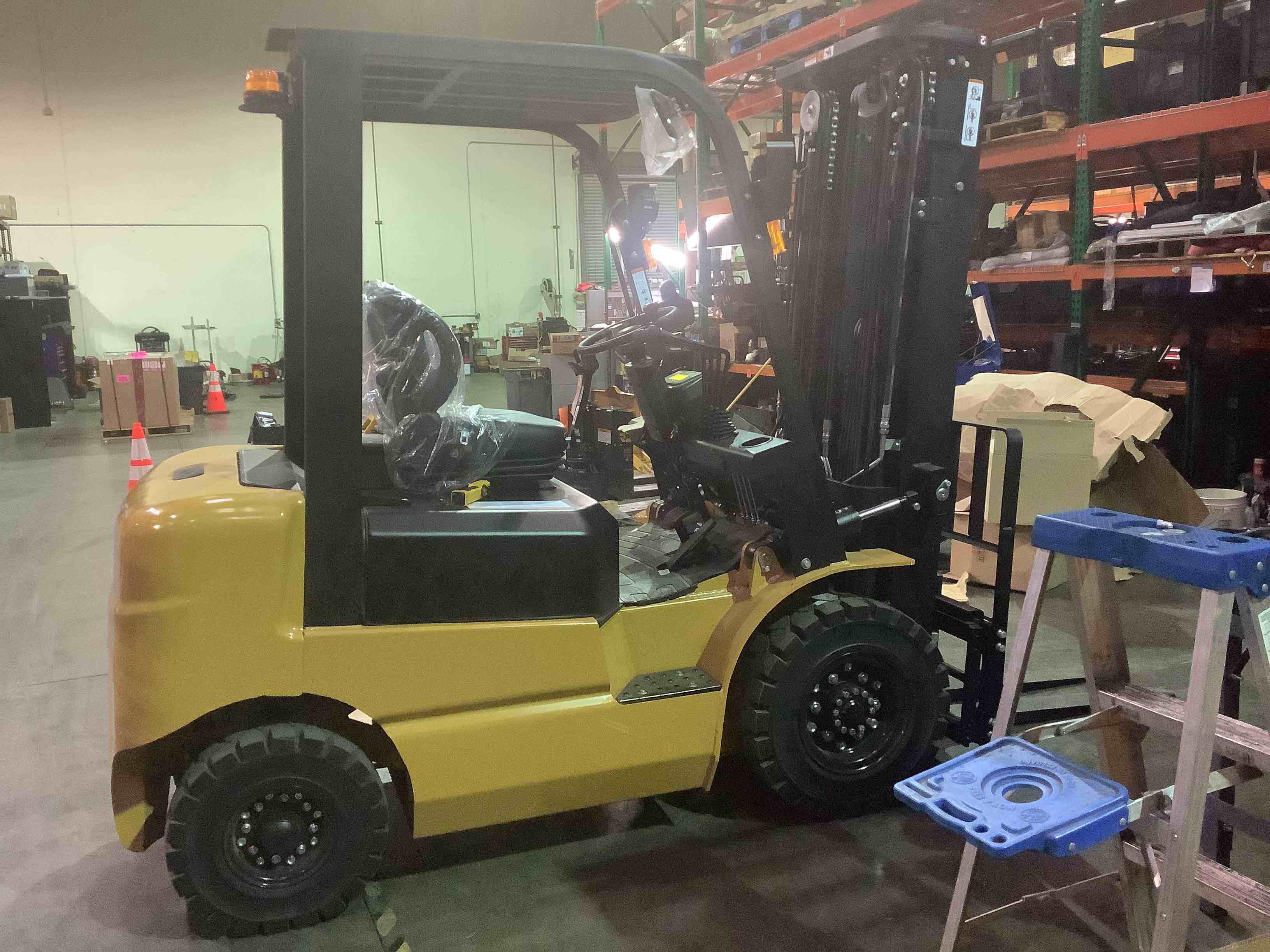 Main Image Used 2022 BIG JOE LPE-50_80V Forklift – Lithium Electric Pneumatic, 5000 lb Capacity, 90” Mast, 1044 Hours – $34250.00 – Anaheim – View 2