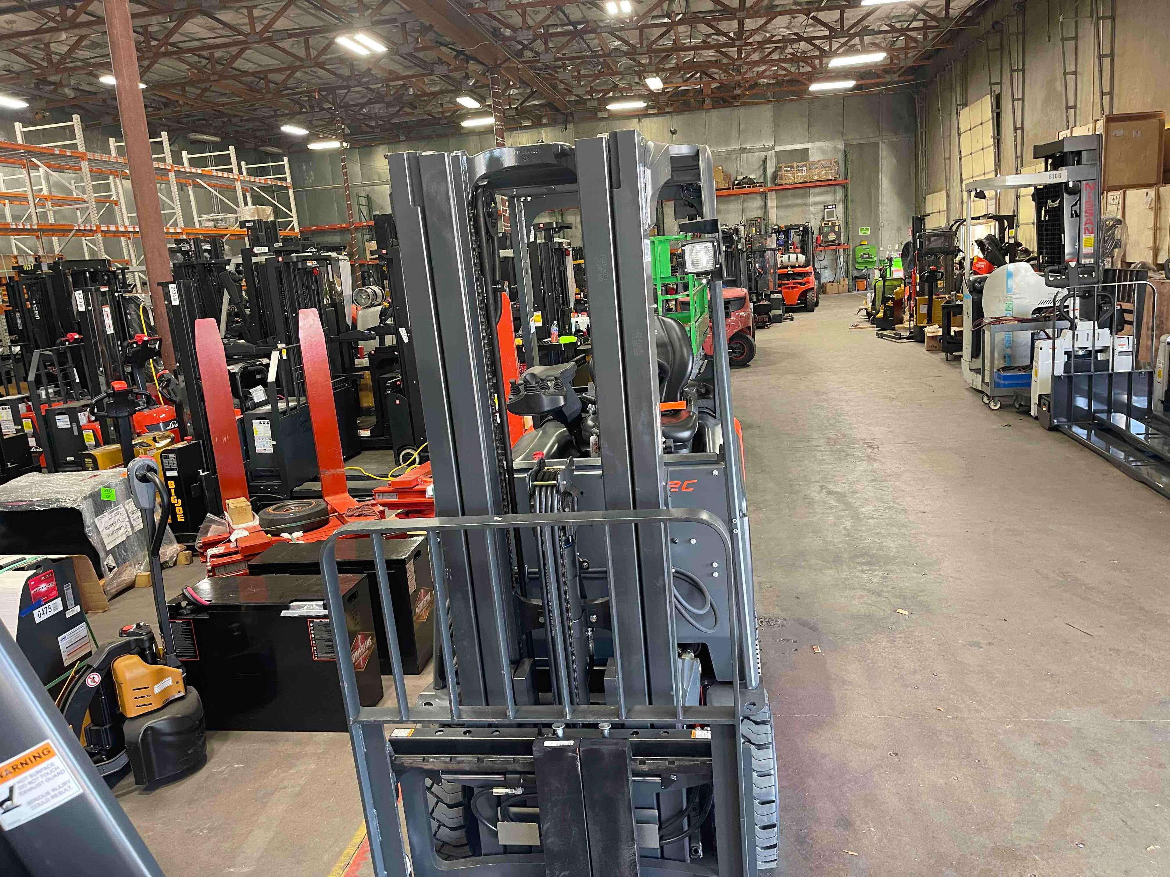 Main Image Used 2022 LINDE E32CL_1347-FT Forklift – Electric Sit Down 4 Wheel, 6500 lb Capacity, 86” Mast, 4492 Hours – $38400.00 – Anaheim – View 3