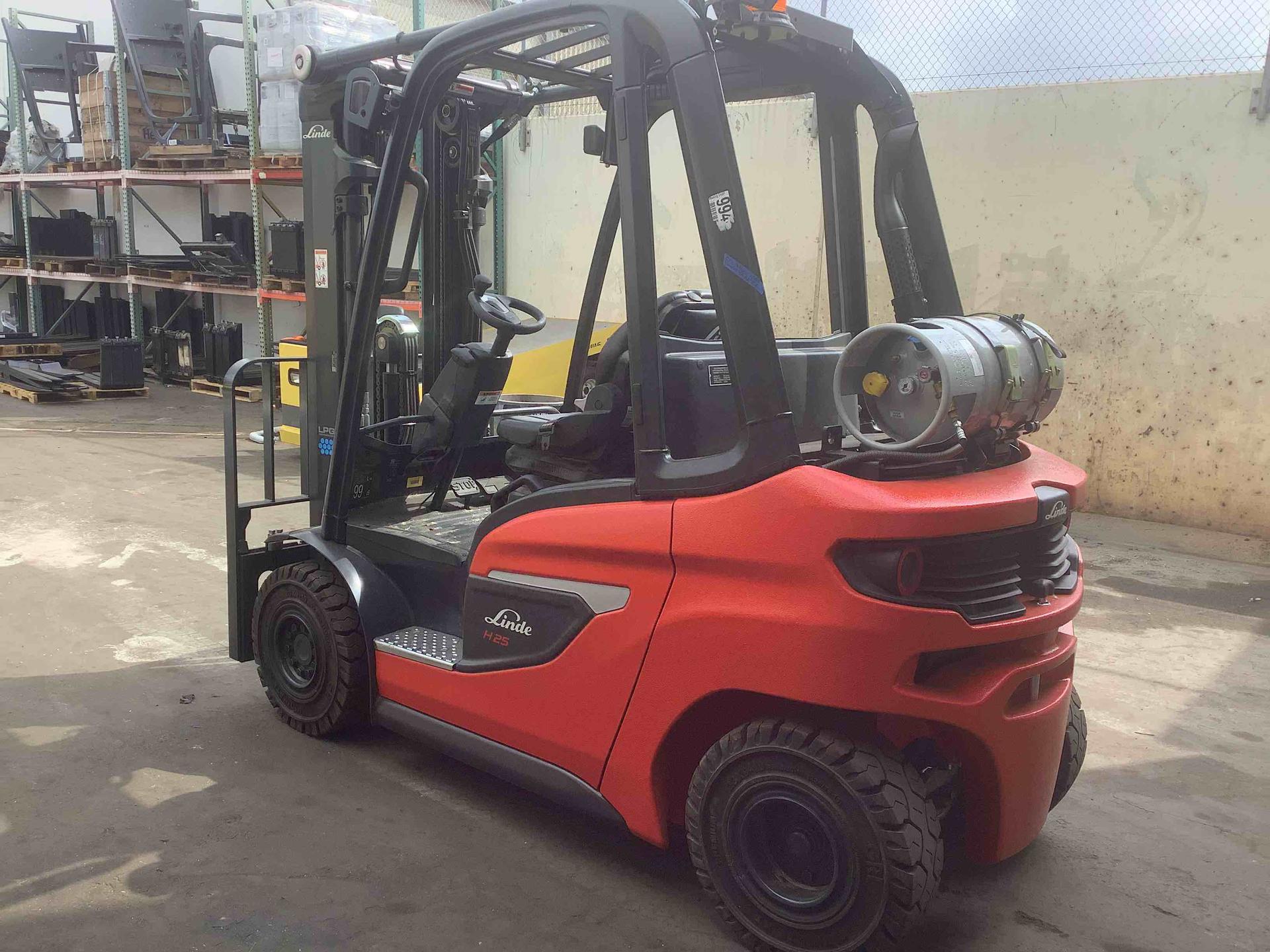 2021 LINDE H25T_1202