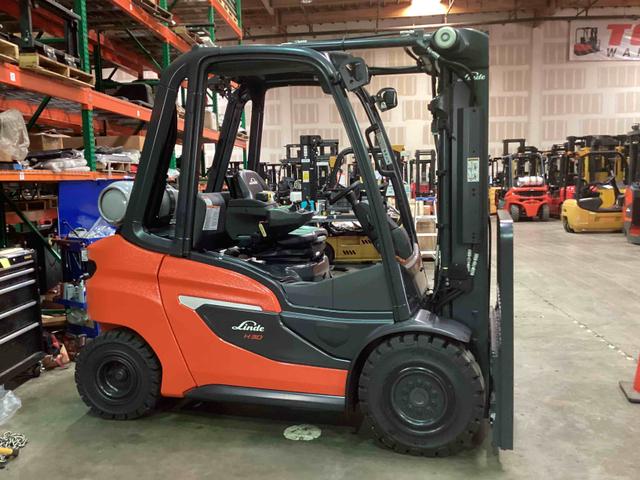 LINDE H30T_1202 LPG Pneumatic forklift, 6000 capacity, 196 lift height. Serial H21202Y07533, Year 2021.