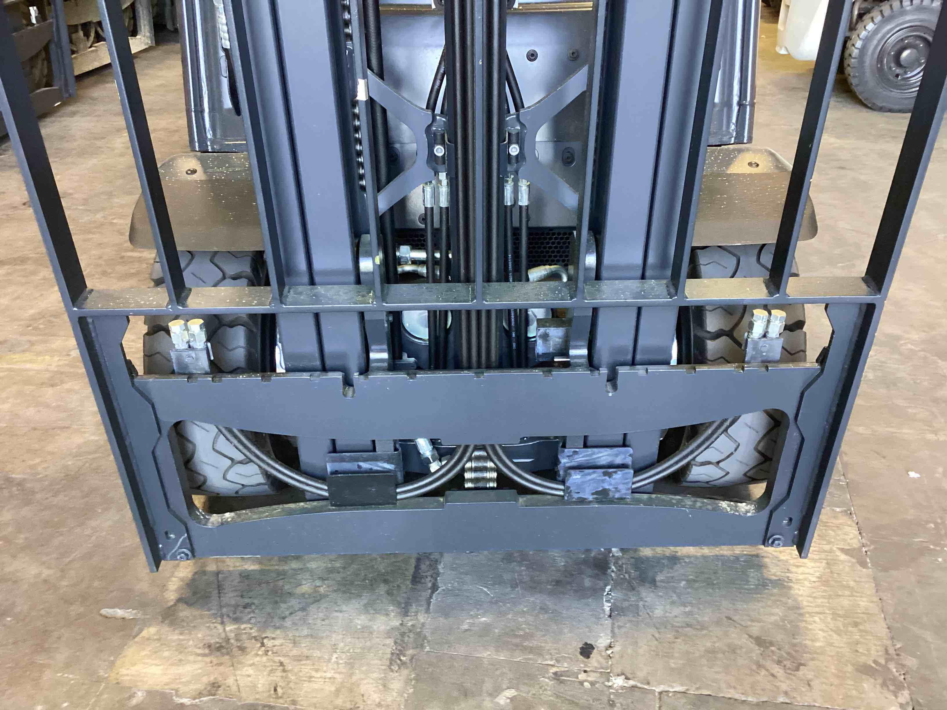 Main Image Used 2021 LINDE H25T_1202 Forklift – LPG Pneumatic, 5000 lb Capacity, 88” Mast, 3446 Hours – $36250.00 – Anaheim – View 2