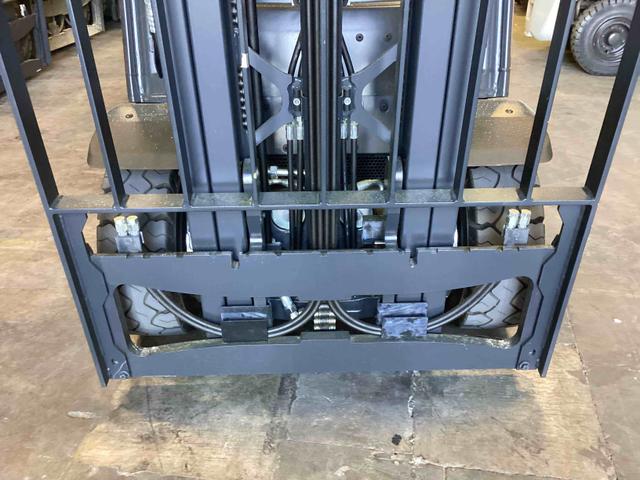 LINDE H25T_1202 LPG Pneumatic forklift, 5000 capacity, 193 lift height. Serial H21202Y07278, Year 2021.