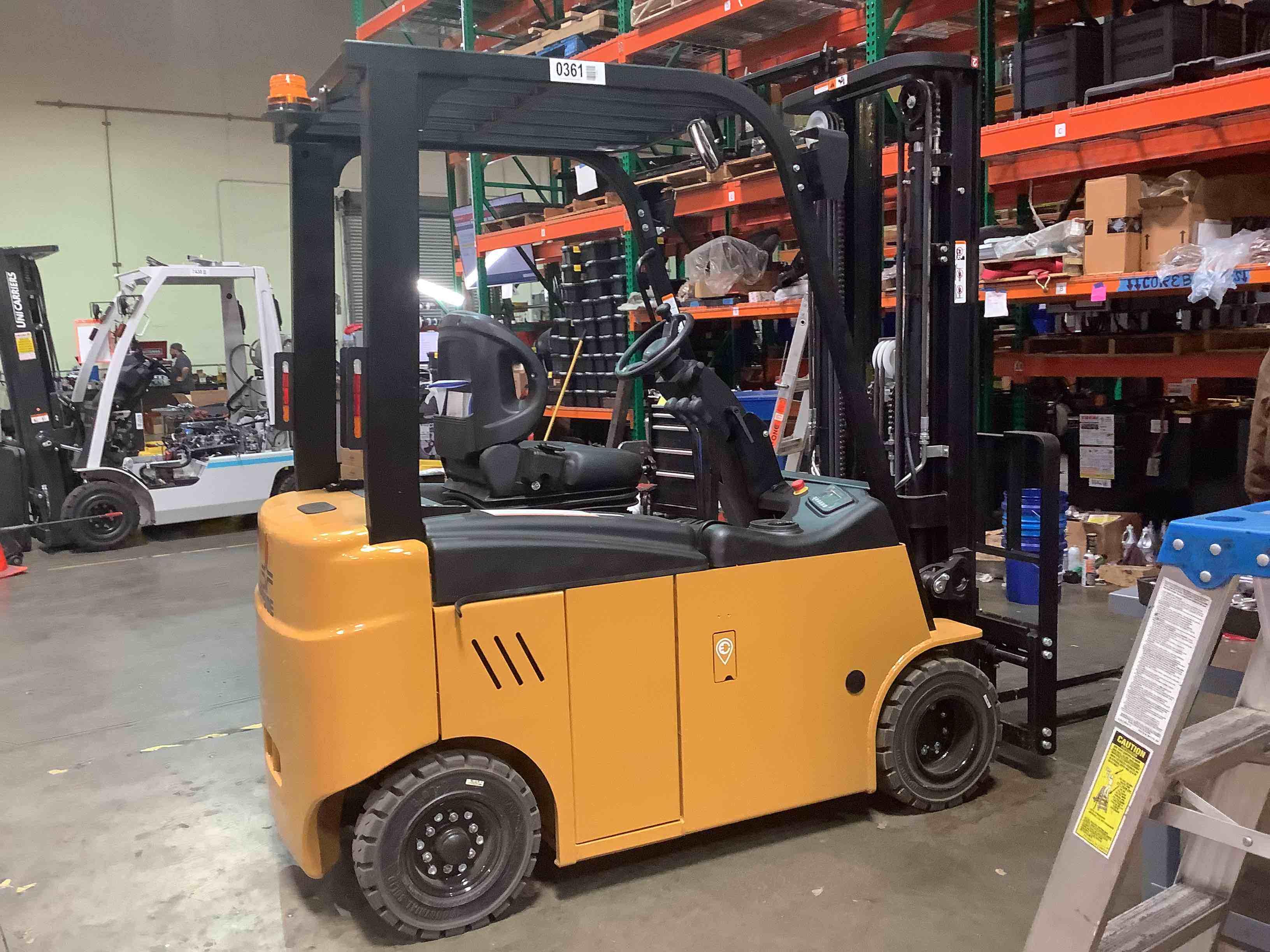 Main Image Used 2022 BIG JOE LXE-44 Forklift – Electric Sit Down 4 Wheel, 4400 lb Capacity, 86” Mast, 2202 Hours – $18200.00 – Las Vegas – View 3