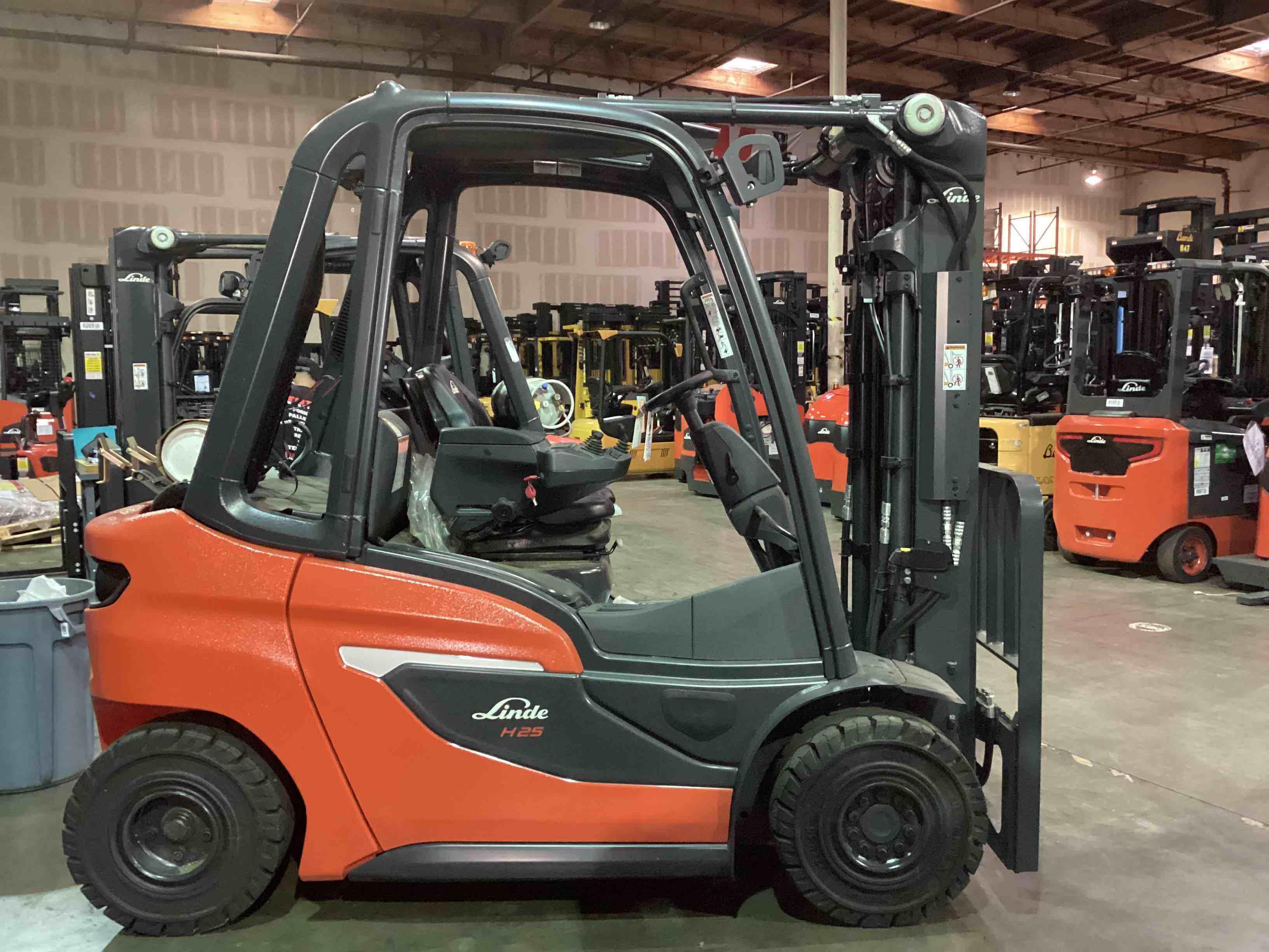 Main Image Used 2022 LINDE H30T_1202 Forklift – LPG Pneumatic, 6000 lb Capacity, 90” Mast, 5911 Hours – $39200.00 – Phoenix – View 2