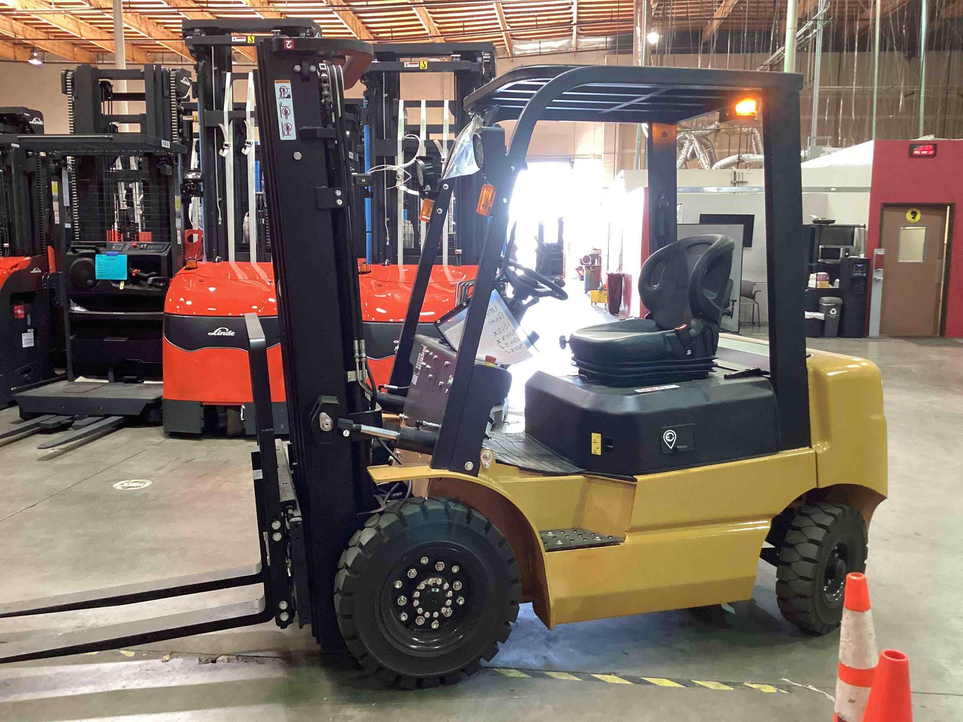 Main Image Big Joe LPE-50_80V Lithium Electric Pneumatic, photo 4 of 4