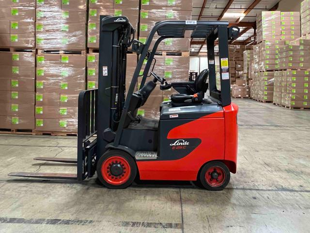 LINDE E25C_1347 Electric Sit Down 4 Wheel forklift, 5000 capacity, 204 lift height. Serial A11347Y00107, Year 2021.